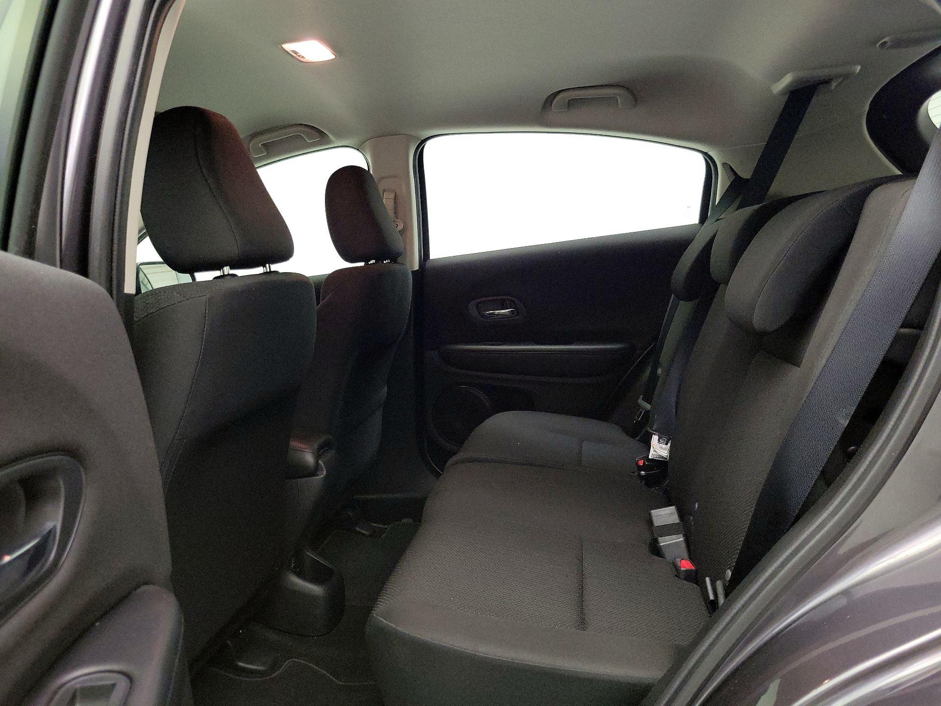 Thumbnail: 2016 Honda HR-V - 19