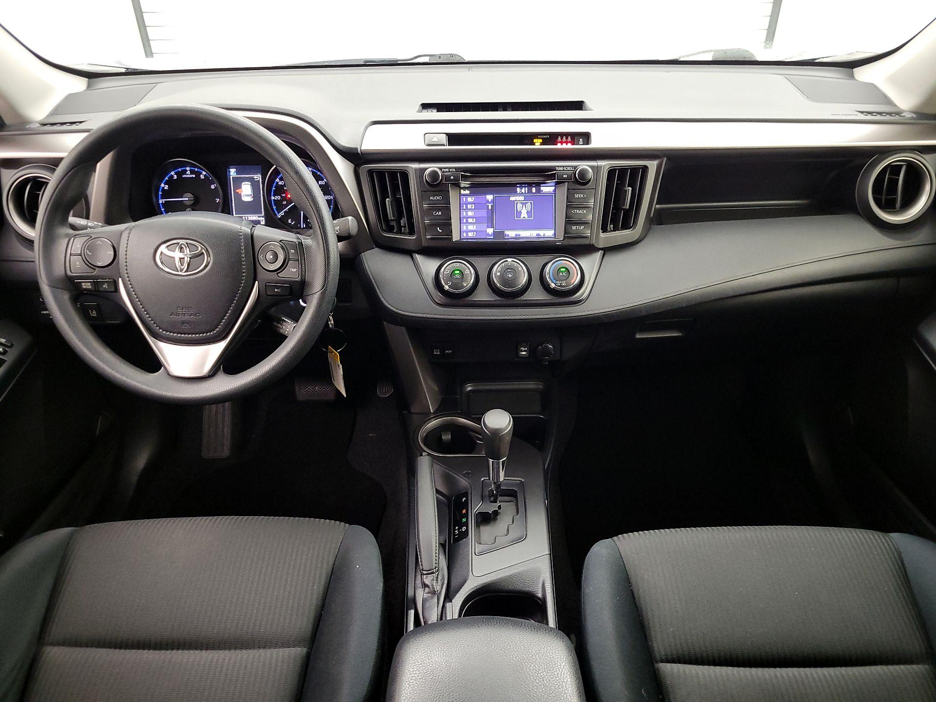 Thumbnail: 2018 Toyota RAV4 - 9