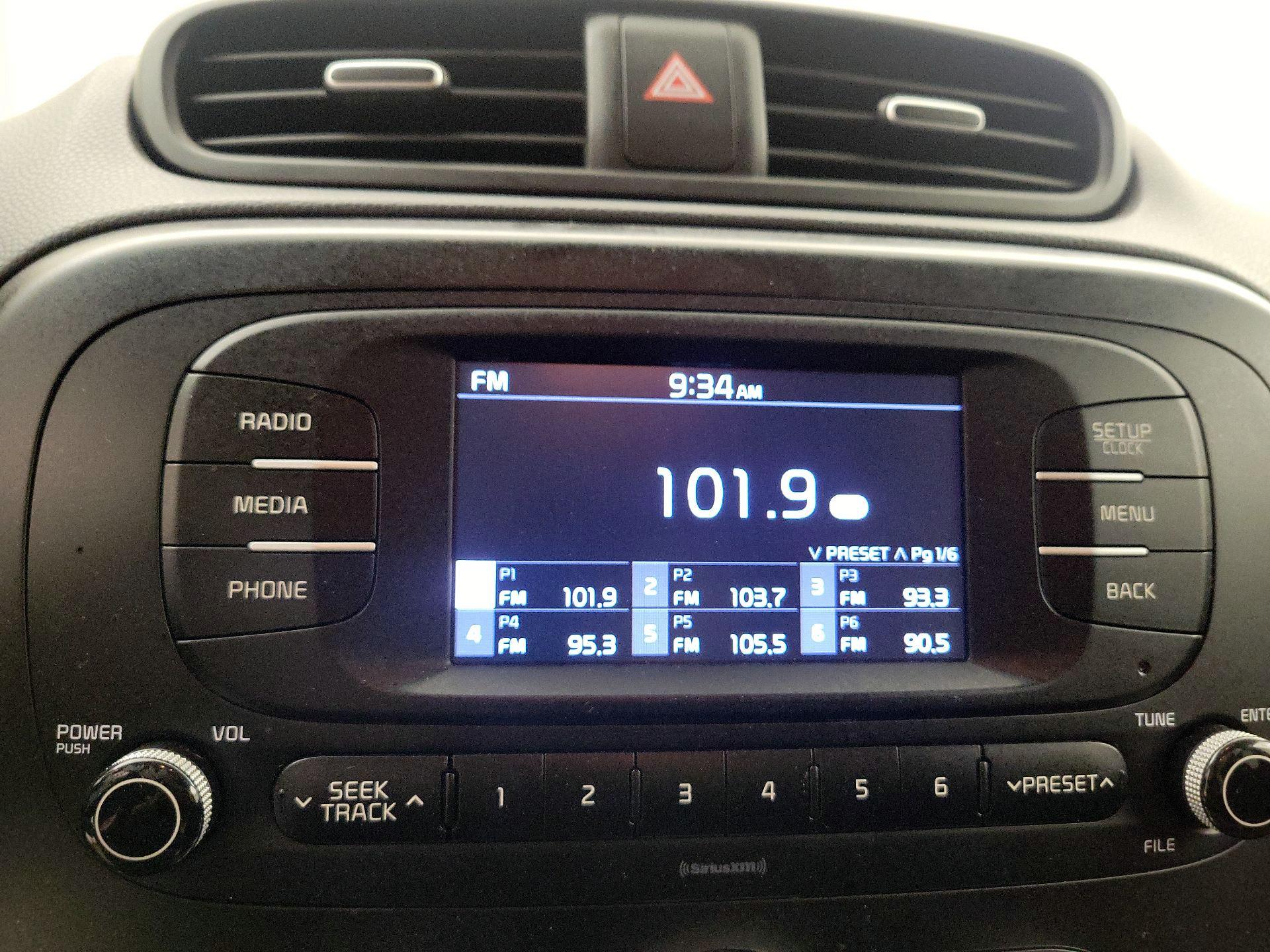 Thumbnail: 2017 Kia Soul - 14
