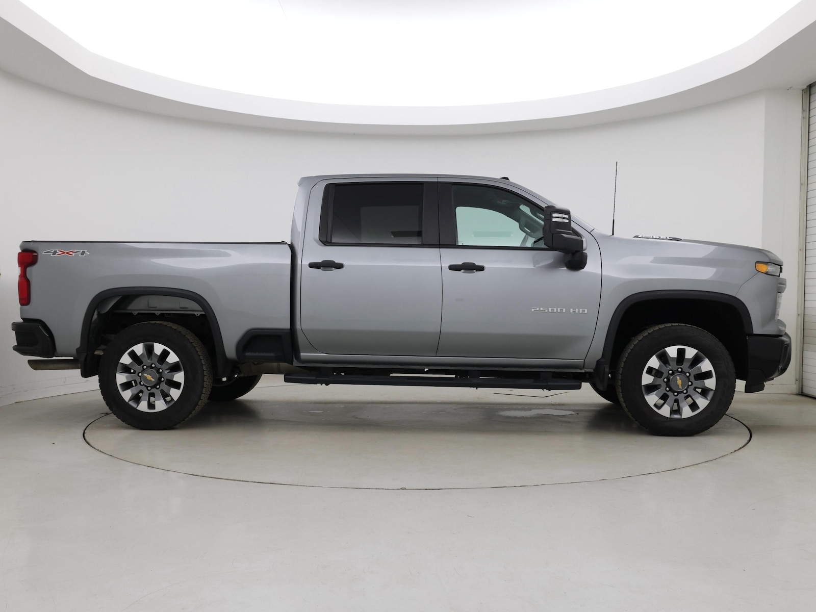 2025 Chevrolet Silverado 2500HD Custom - Photo 8