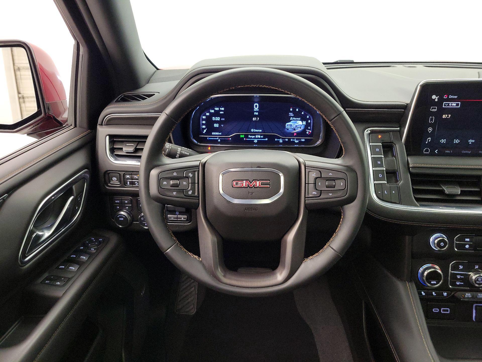 Thumbnail: 2024 GMC Yukon XL - 10