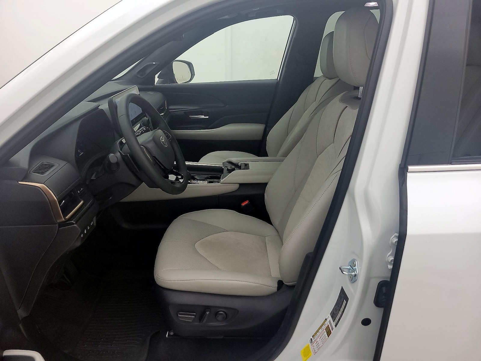 2026 Toyota Grand Highlander Platinum - Photo 12