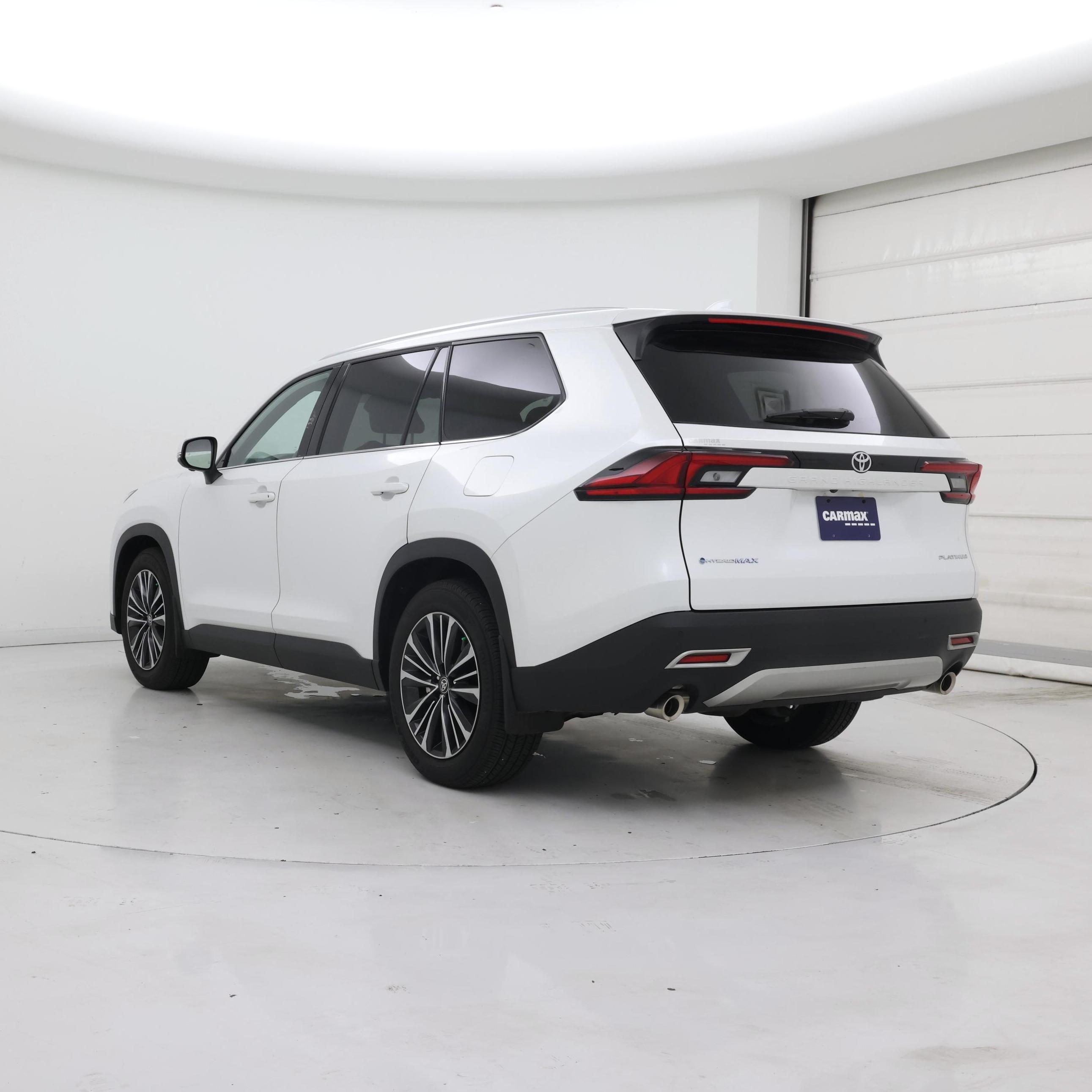 Thumbnail: 2026 Toyota Highlander - 2