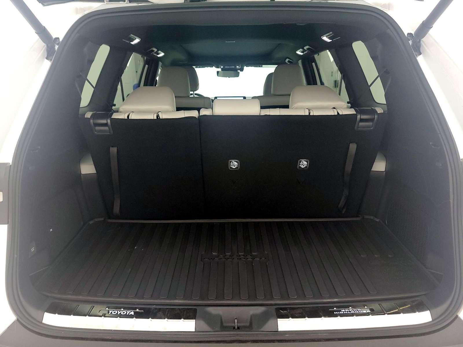 2026 Toyota Grand Highlander Platinum - Photo 24