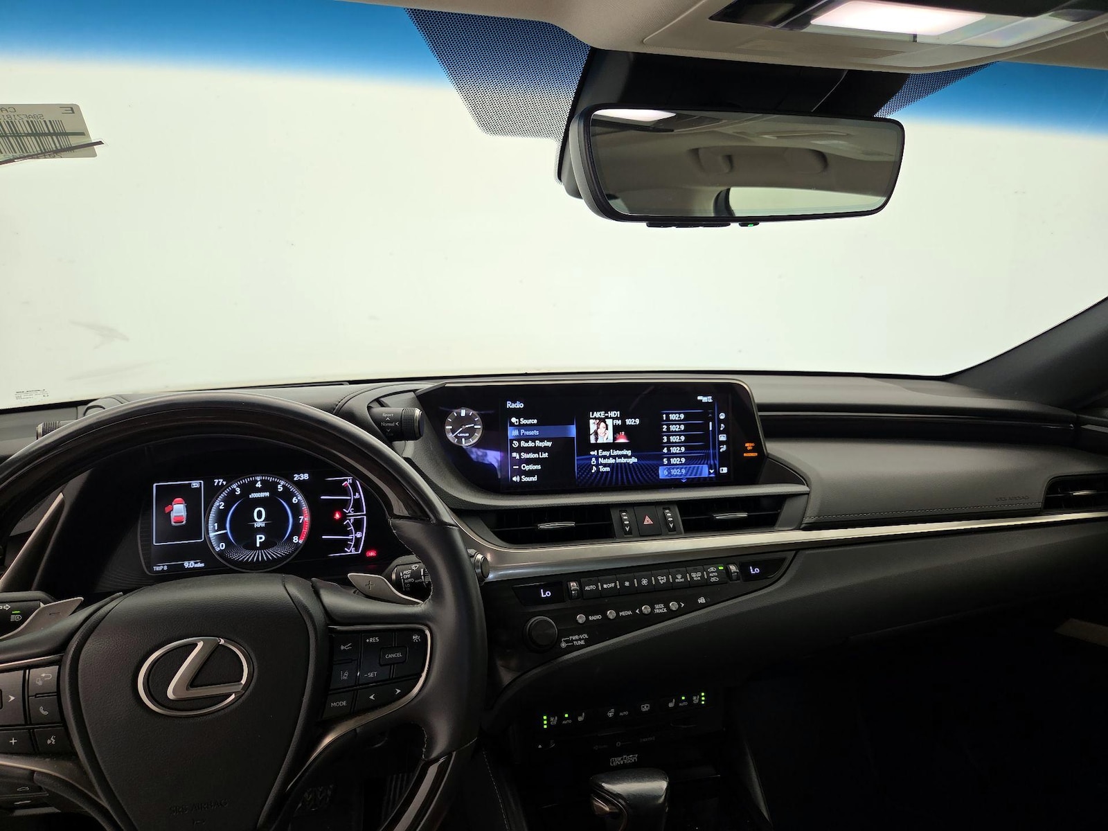 2020 Lexus ES 350 Ultra Luxury - Photo 10