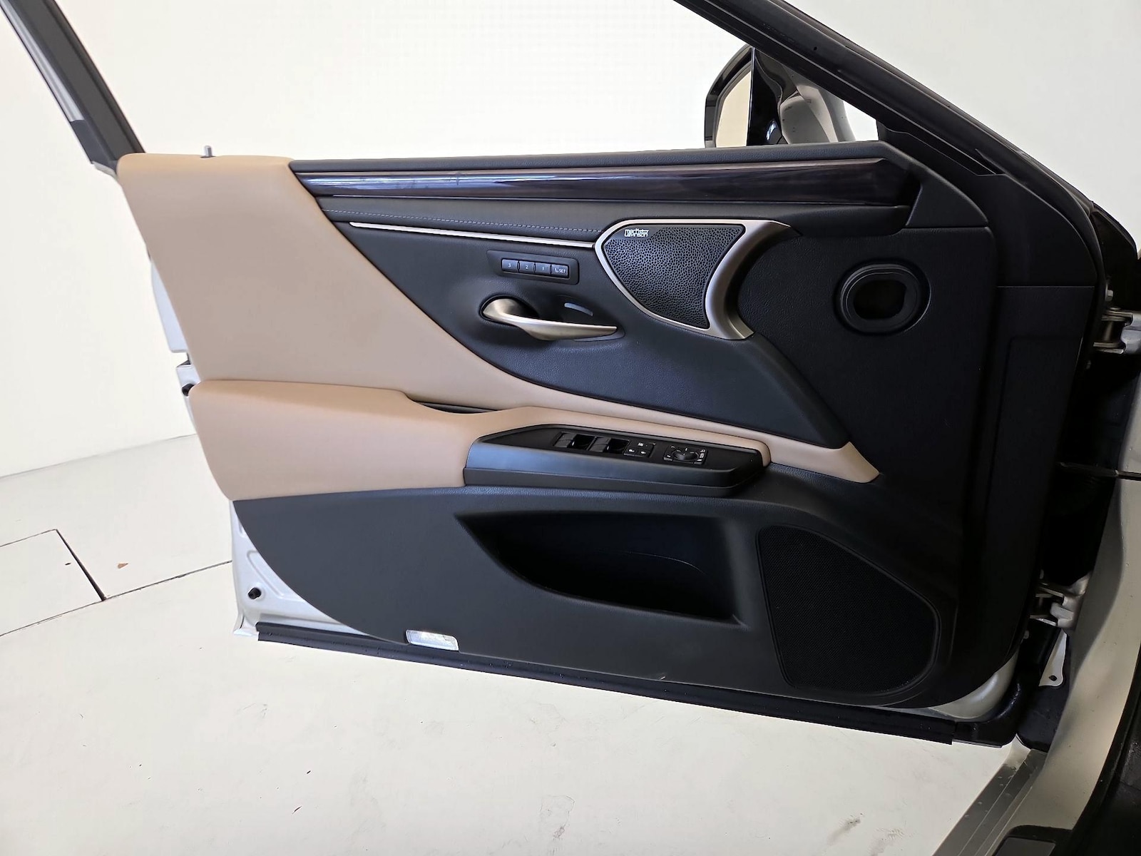 2020 Lexus ES 350 Ultra Luxury - Photo 13