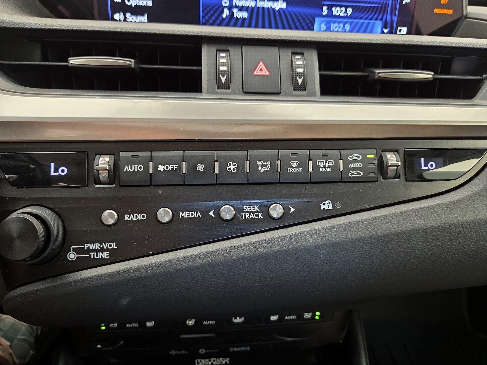 2020 Lexus ES 350 Ultra Luxury - Photo 17