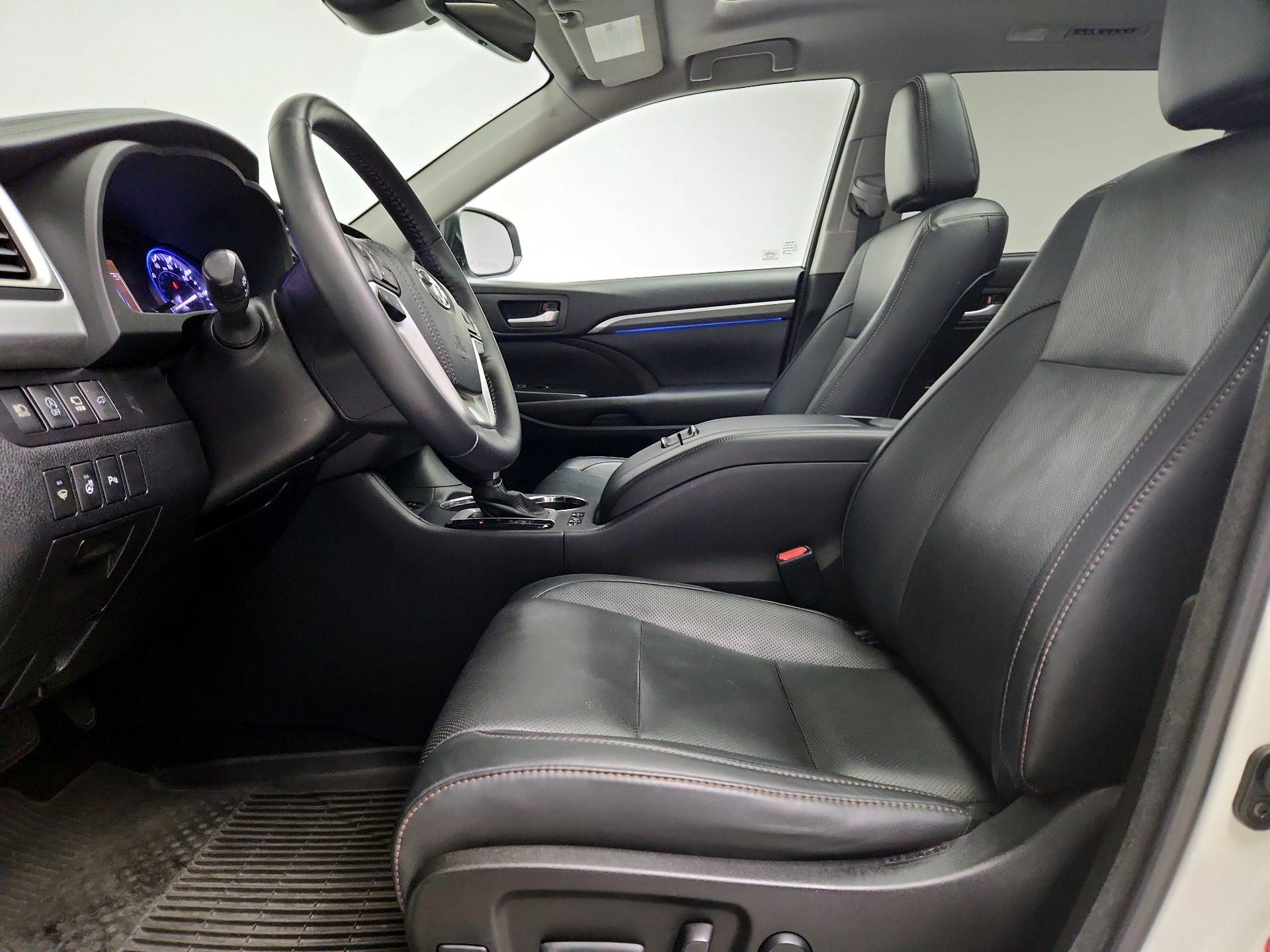 Thumbnail: 2017 Toyota Highlander - 11