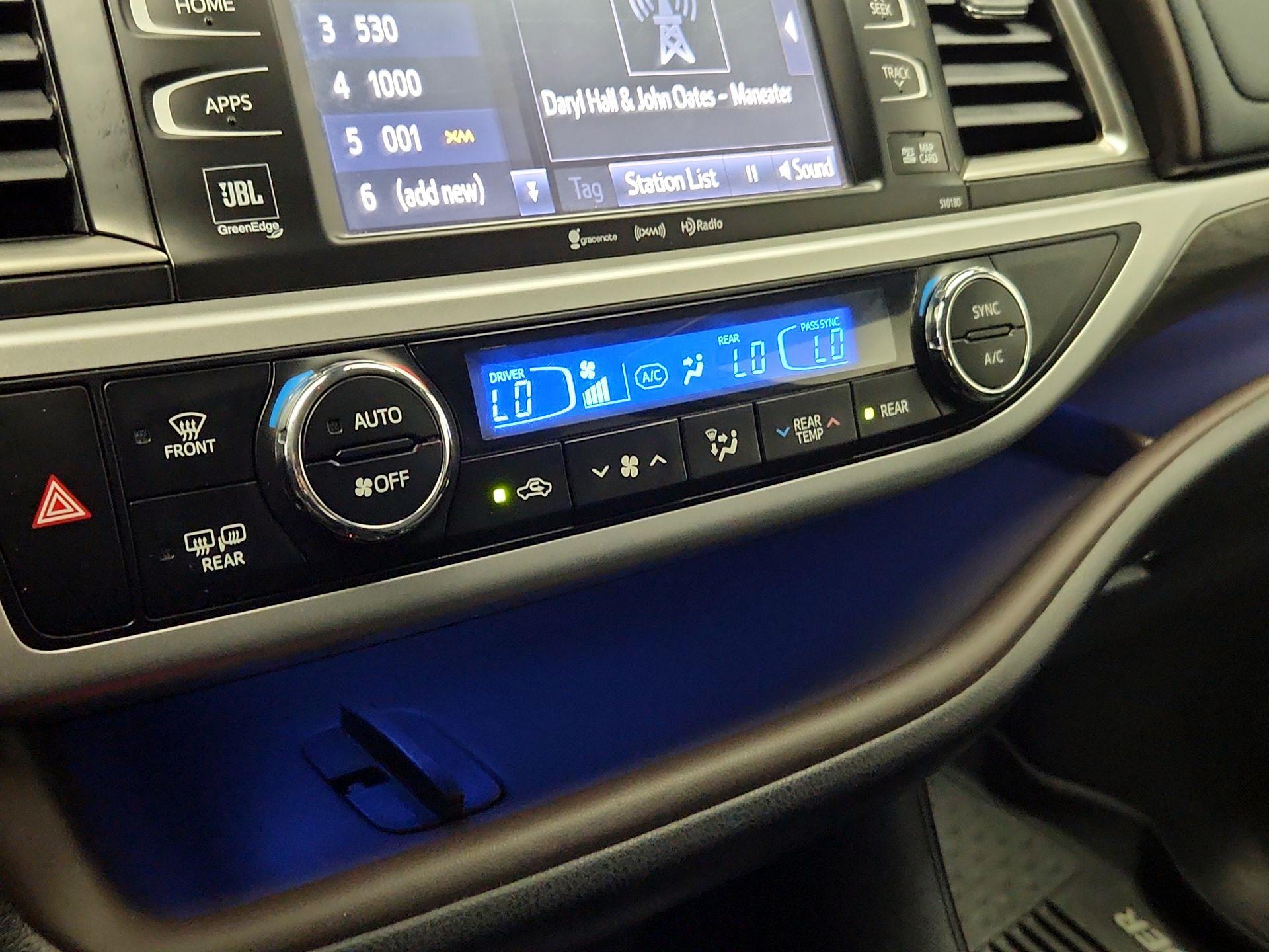 Thumbnail: 2017 Toyota Highlander - 16