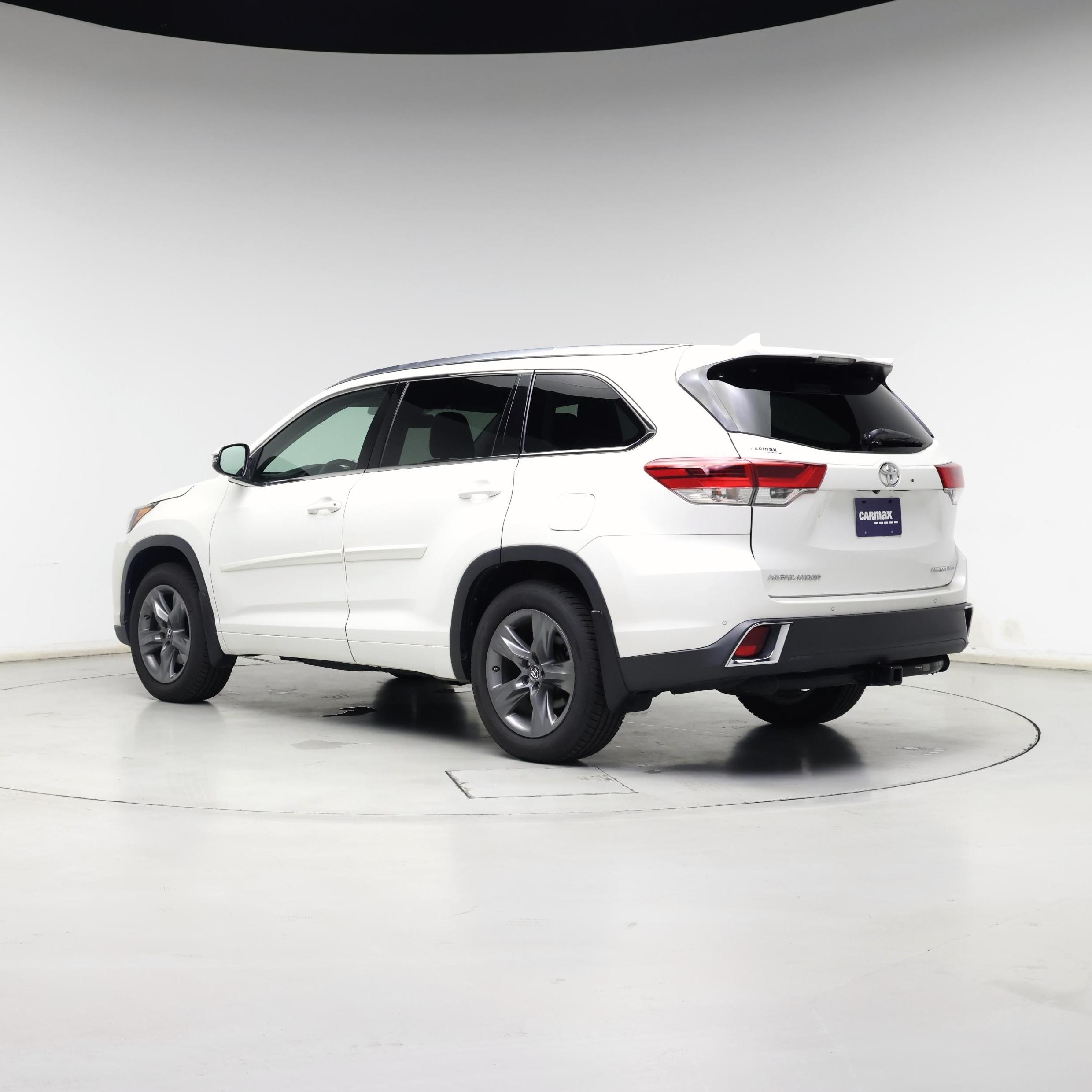 Thumbnail: 2017 Toyota Highlander - 2