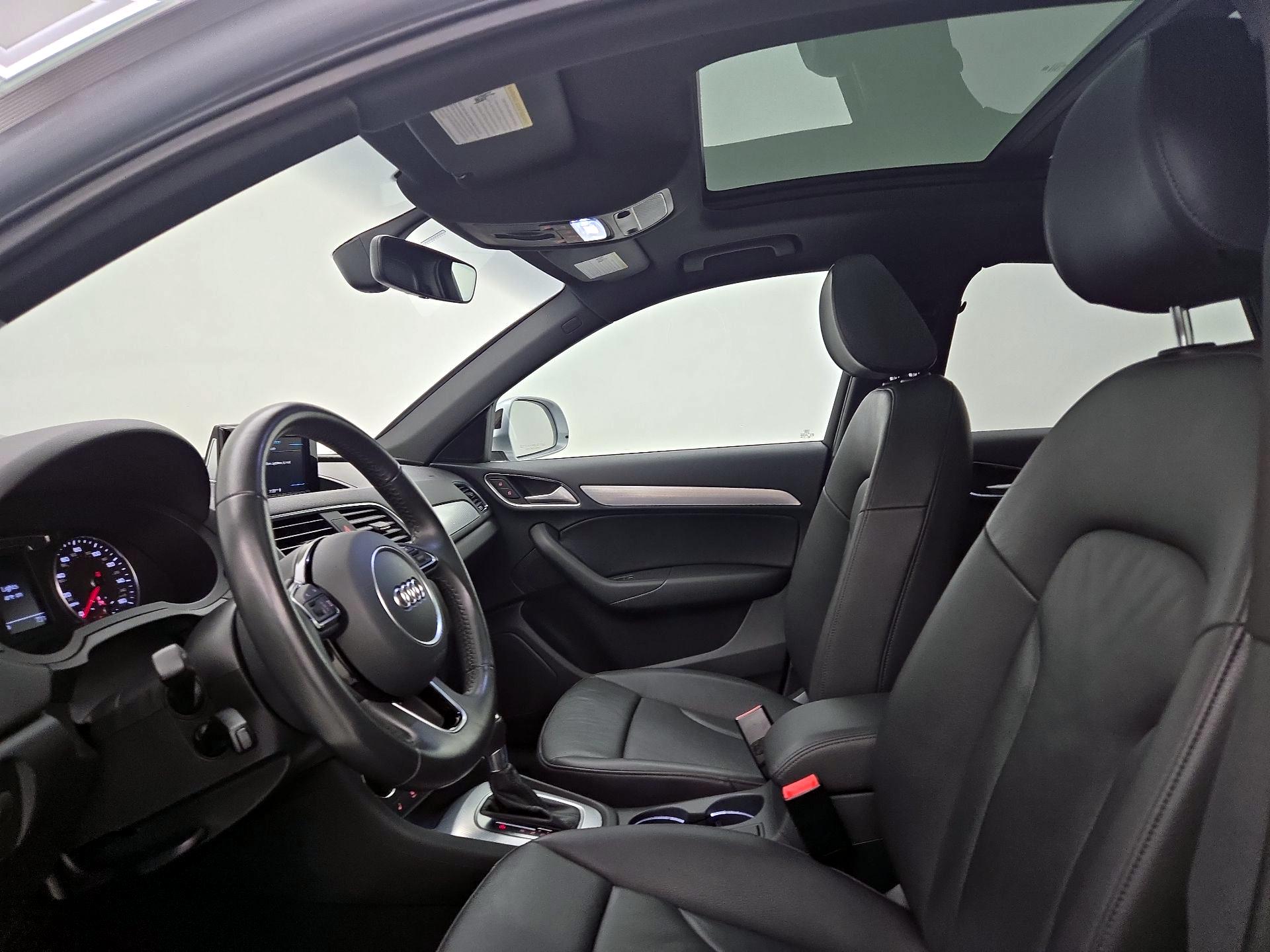 Thumbnail: 2018 Audi Q3 - 19