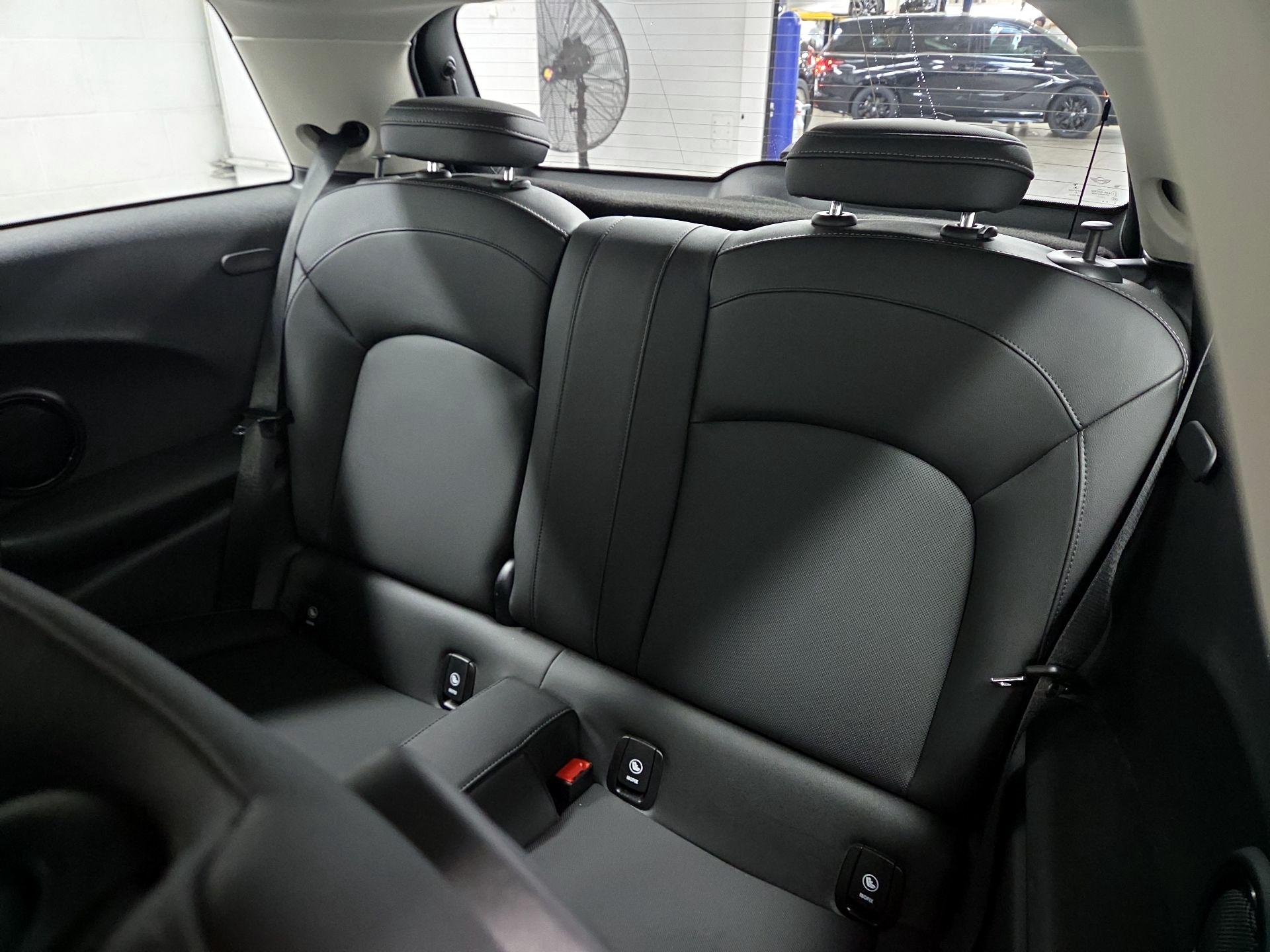 Thumbnail: 2023 MINI Cooper Hardtop - 20