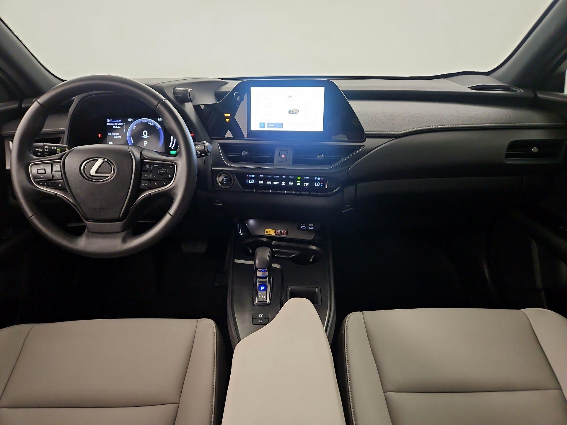 Thumbnail: 2025 Lexus UX - 8