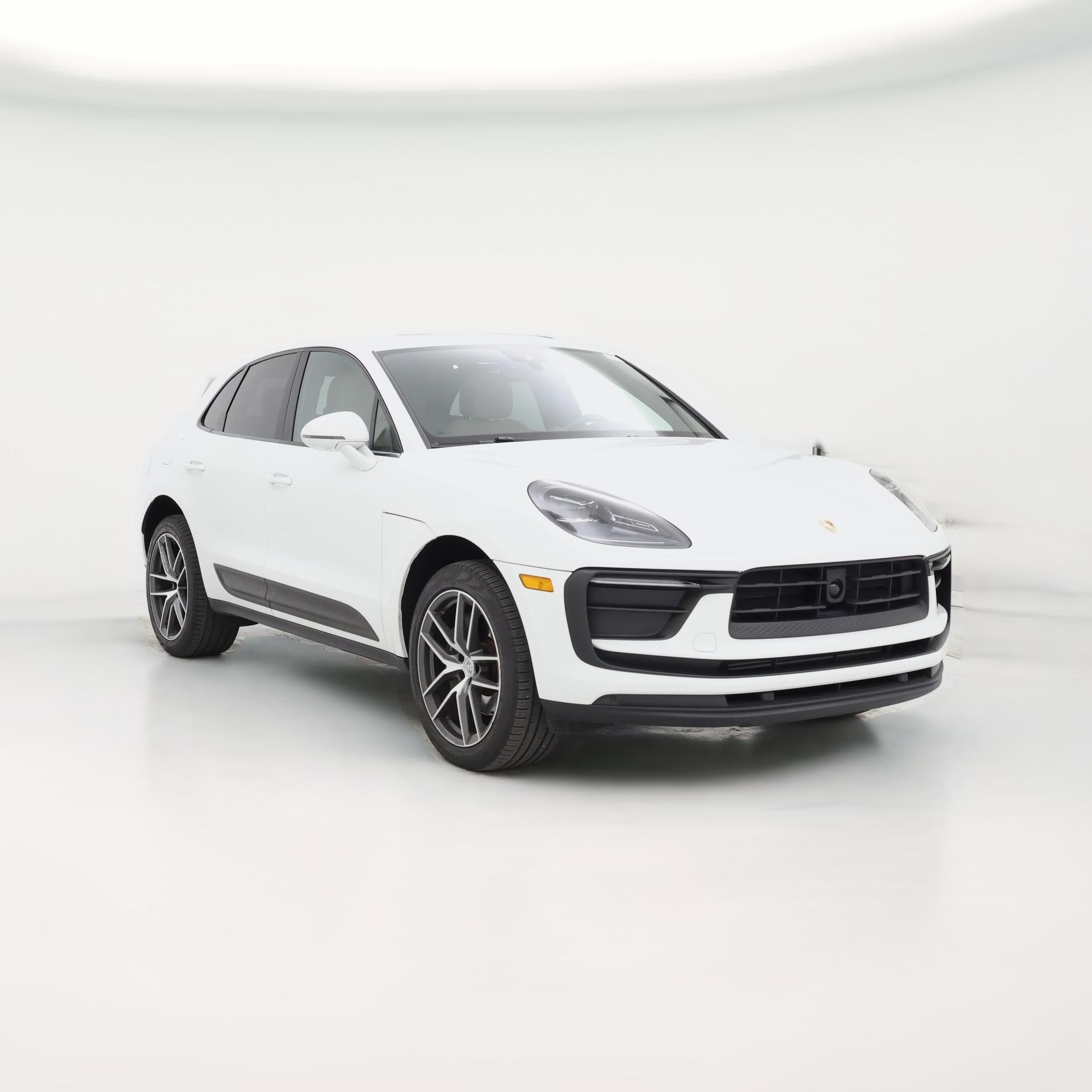 Thumbnail: 2023 Porsche Macan - 1