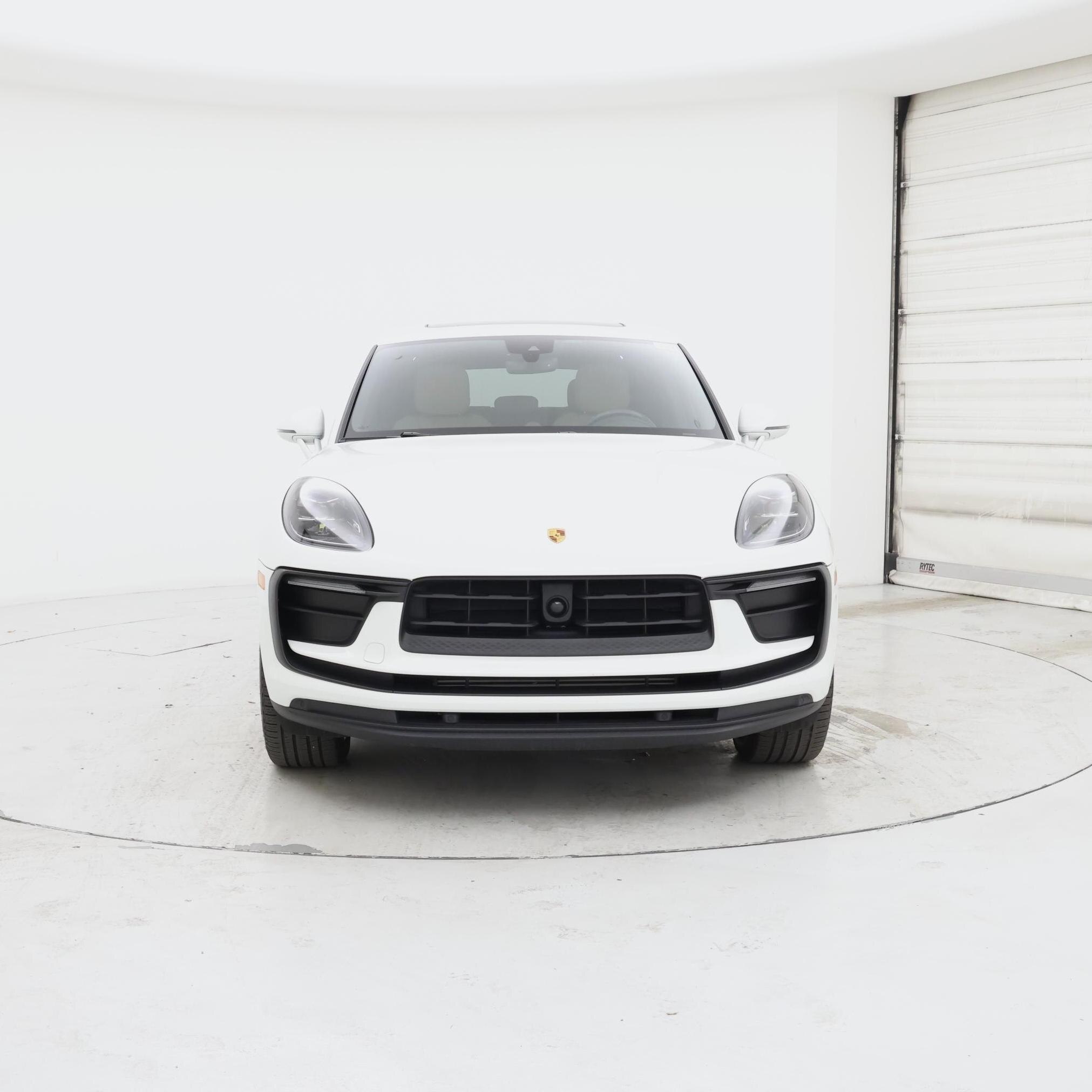 Thumbnail: 2023 Porsche Macan - 5