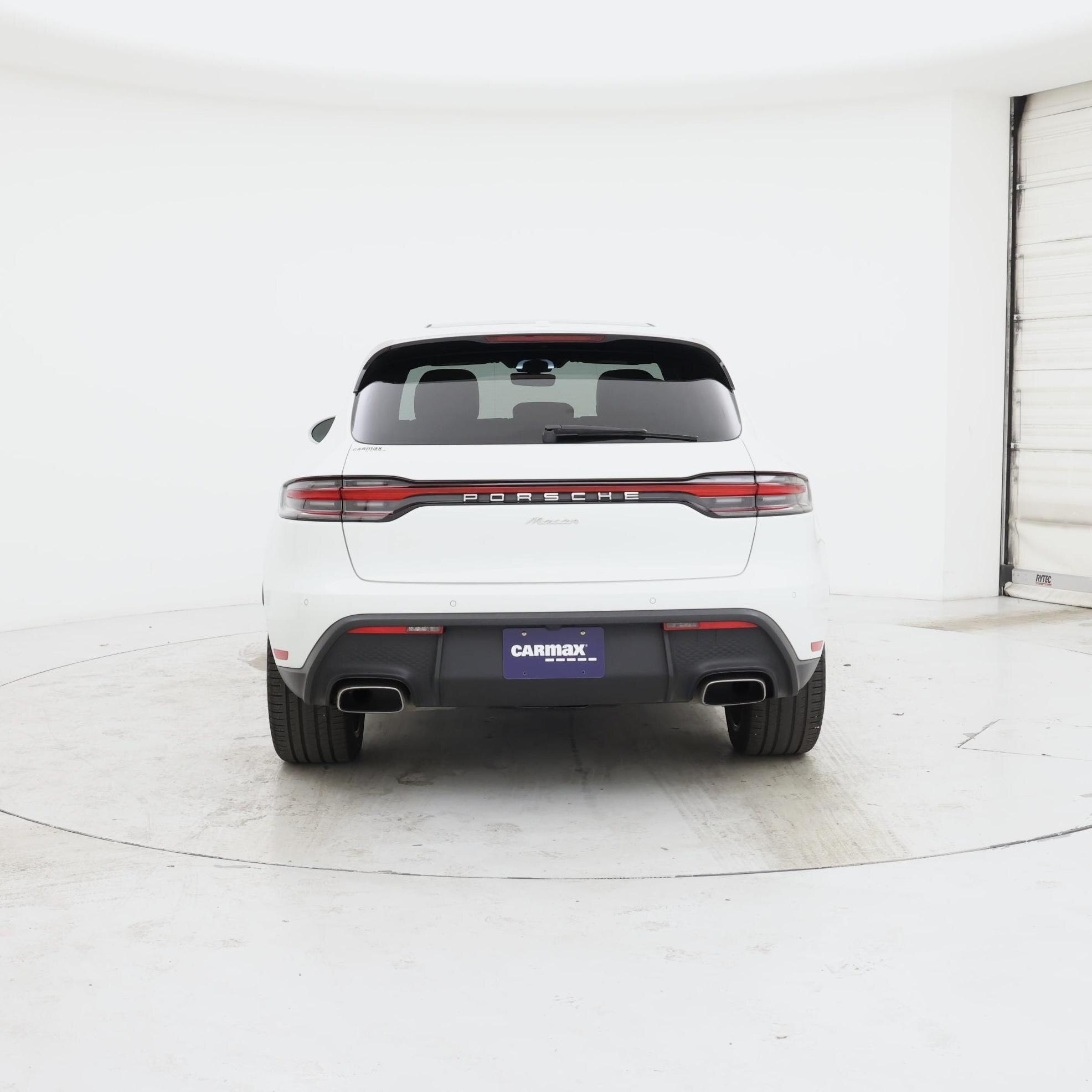 Thumbnail: 2023 Porsche Macan - 6
