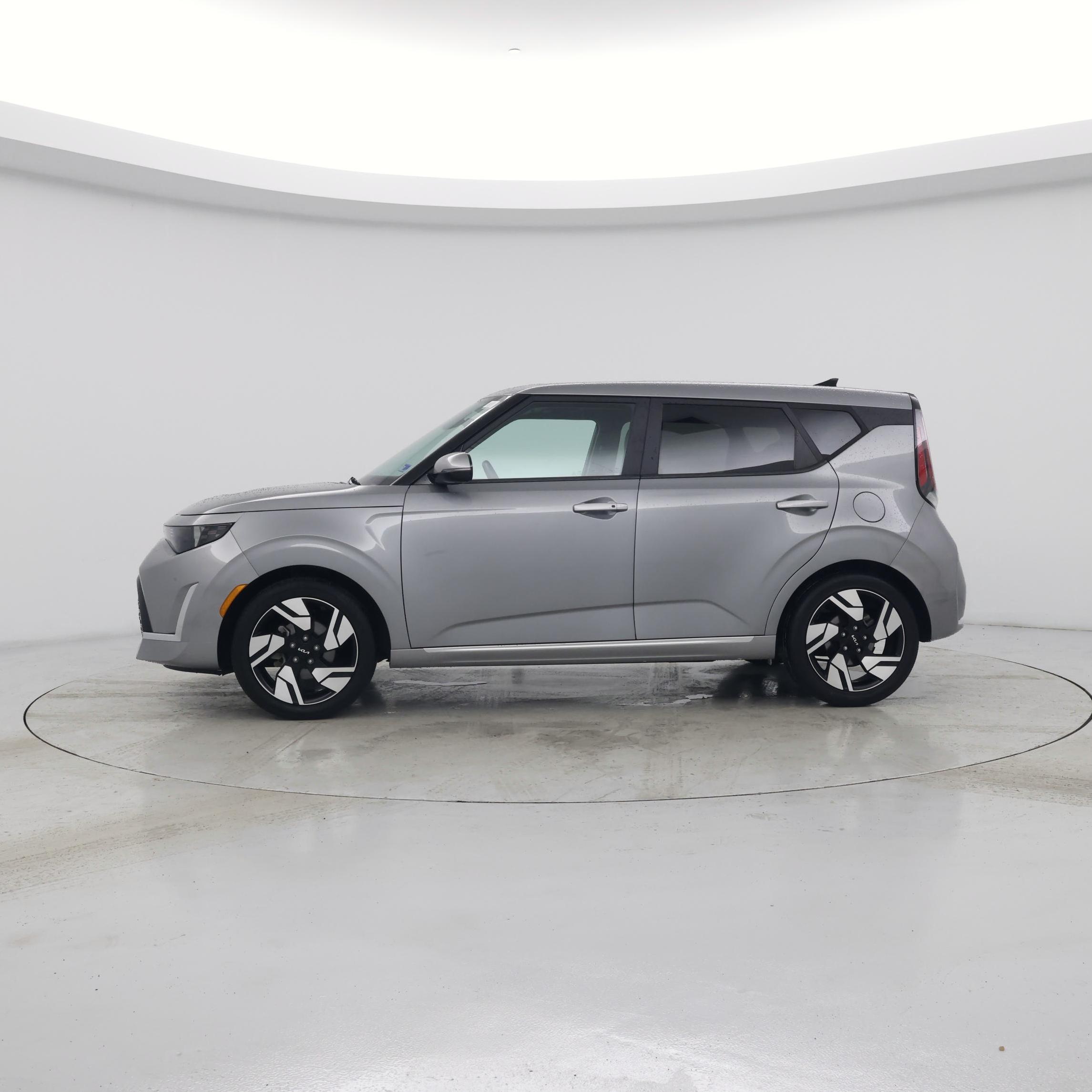 Thumbnail: 2023 Kia Soul - 3