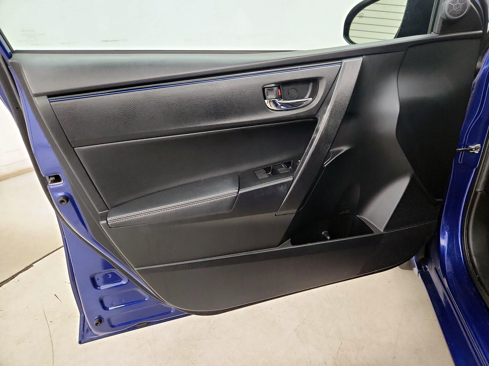 Thumbnail: 2019 Toyota Corolla - 12