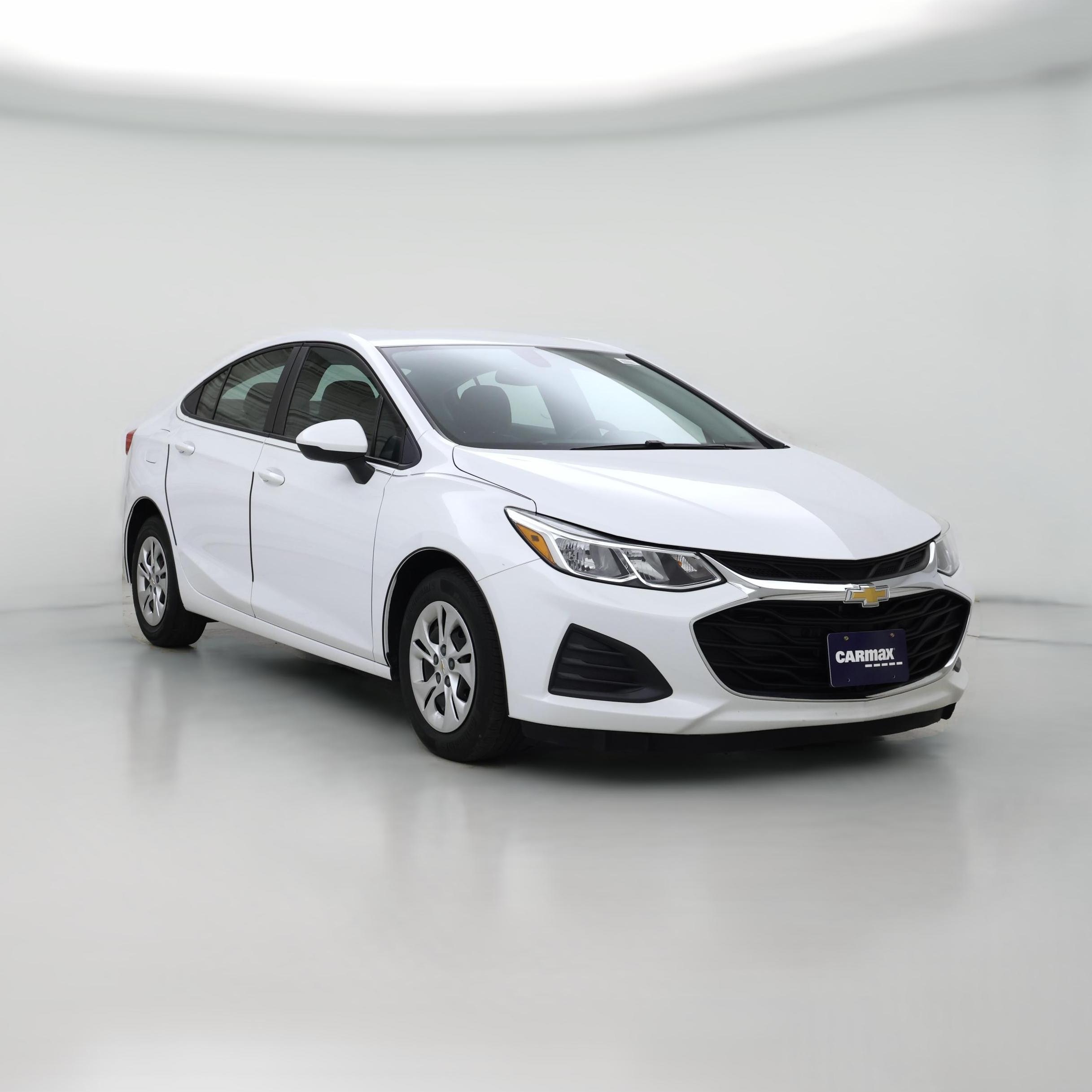 Thumbnail: 2019 Chevrolet Cruze - 1