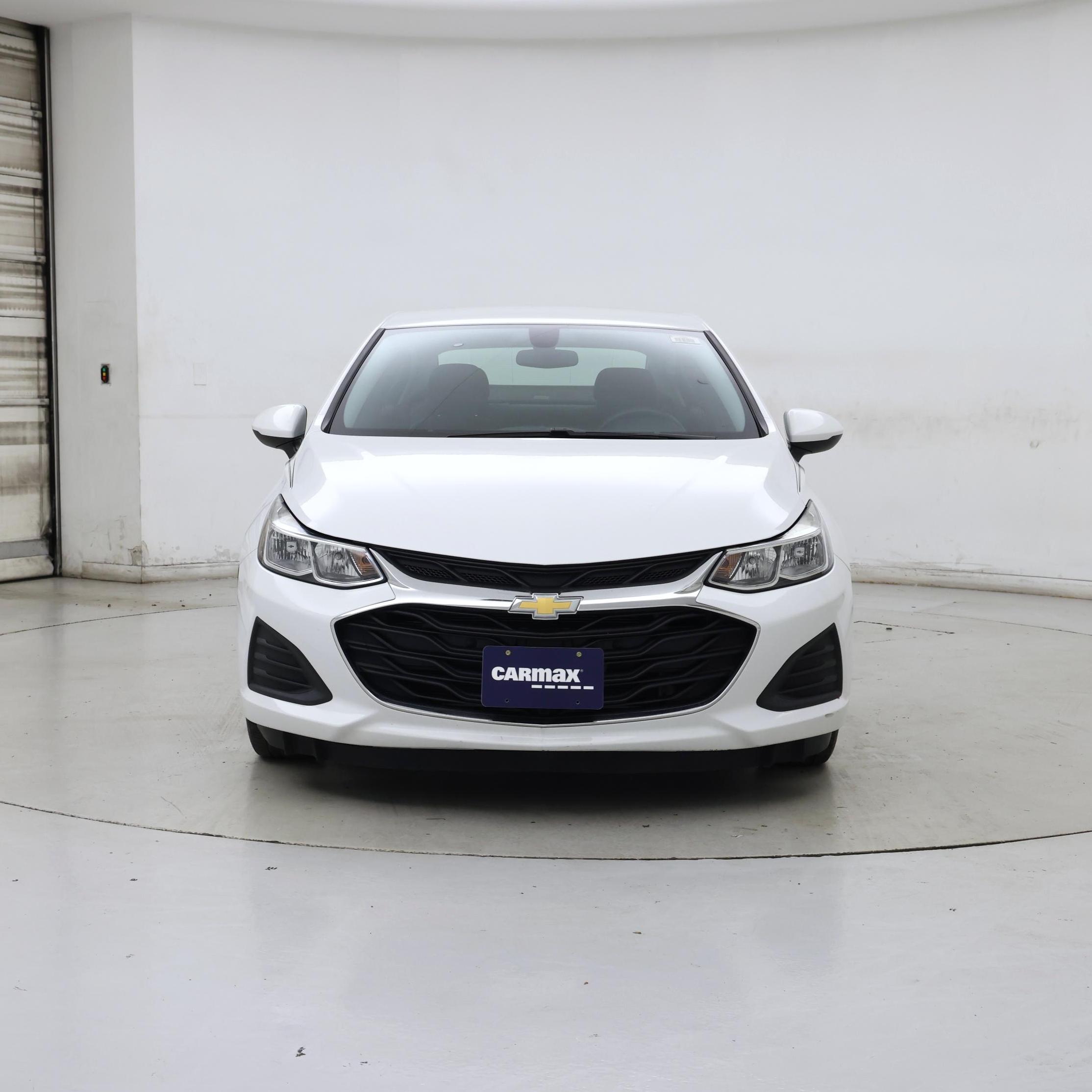 Thumbnail: 2019 Chevrolet Cruze - 5