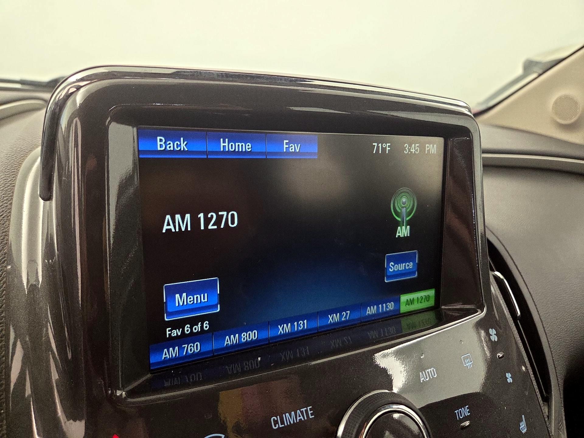 Thumbnail: 2015 Chevrolet Volt - 14