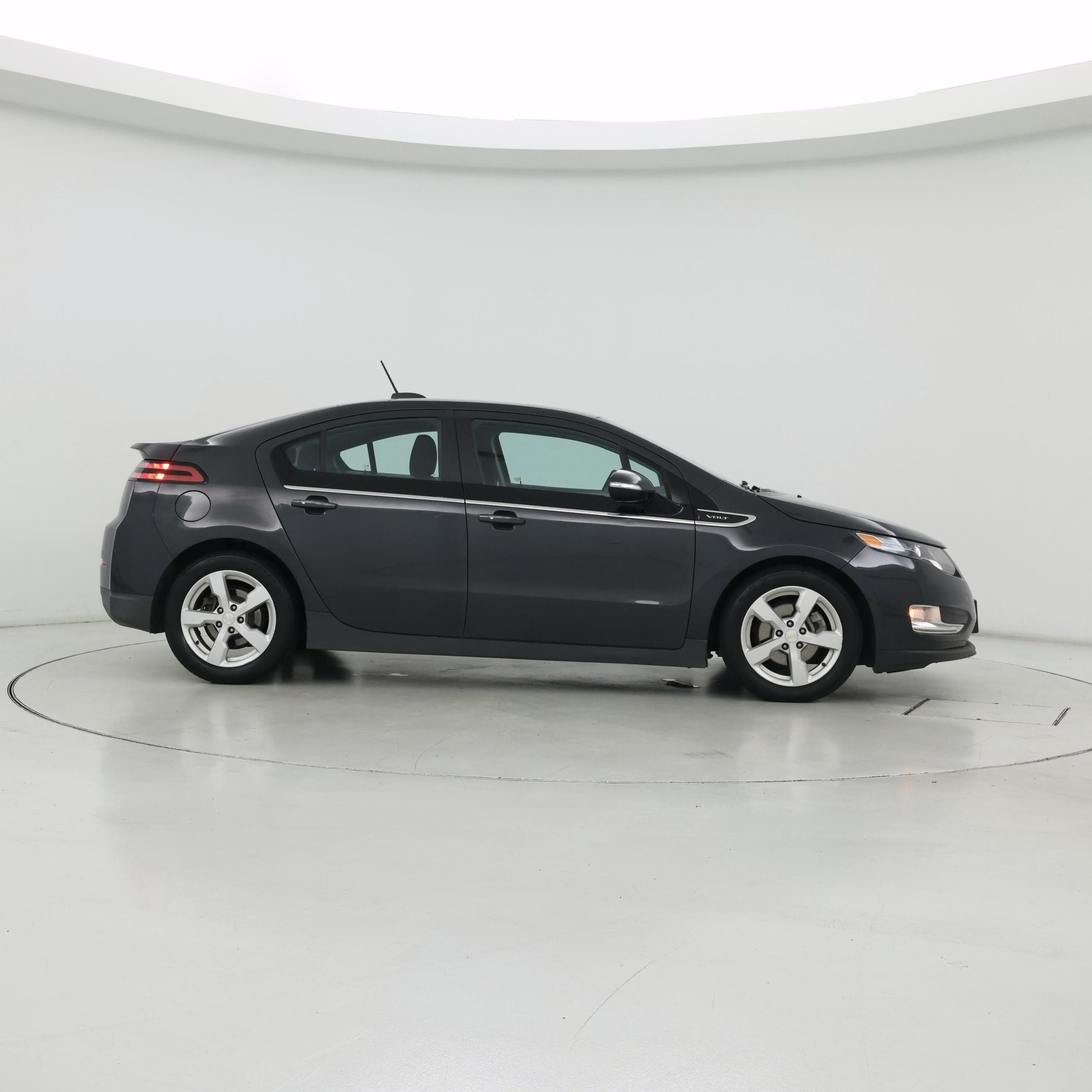 Thumbnail: 2015 Chevrolet Volt - 7