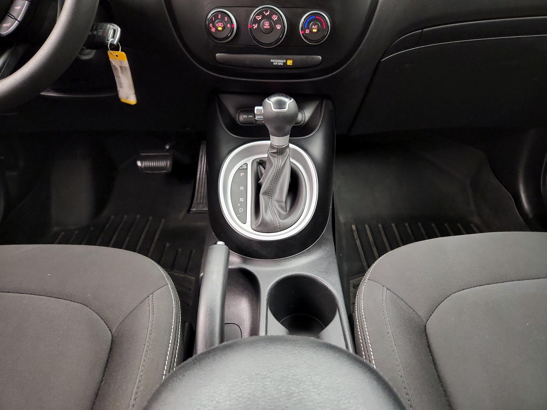 Thumbnail: 2019 Kia Soul - 17