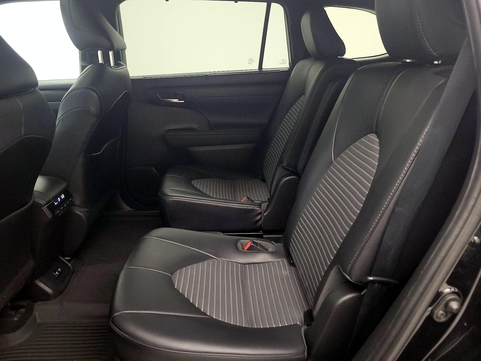Rear Air Conditioning