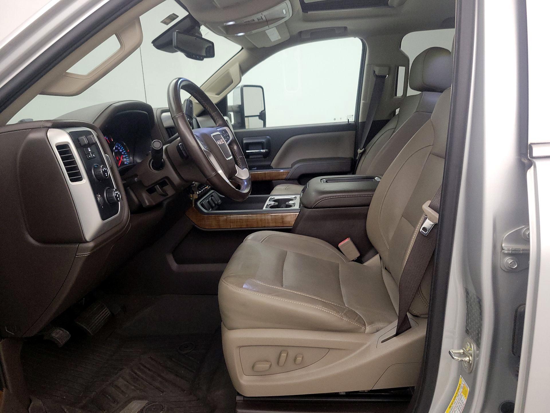 Thumbnail: 2019 GMC Sierra 3500 - 9