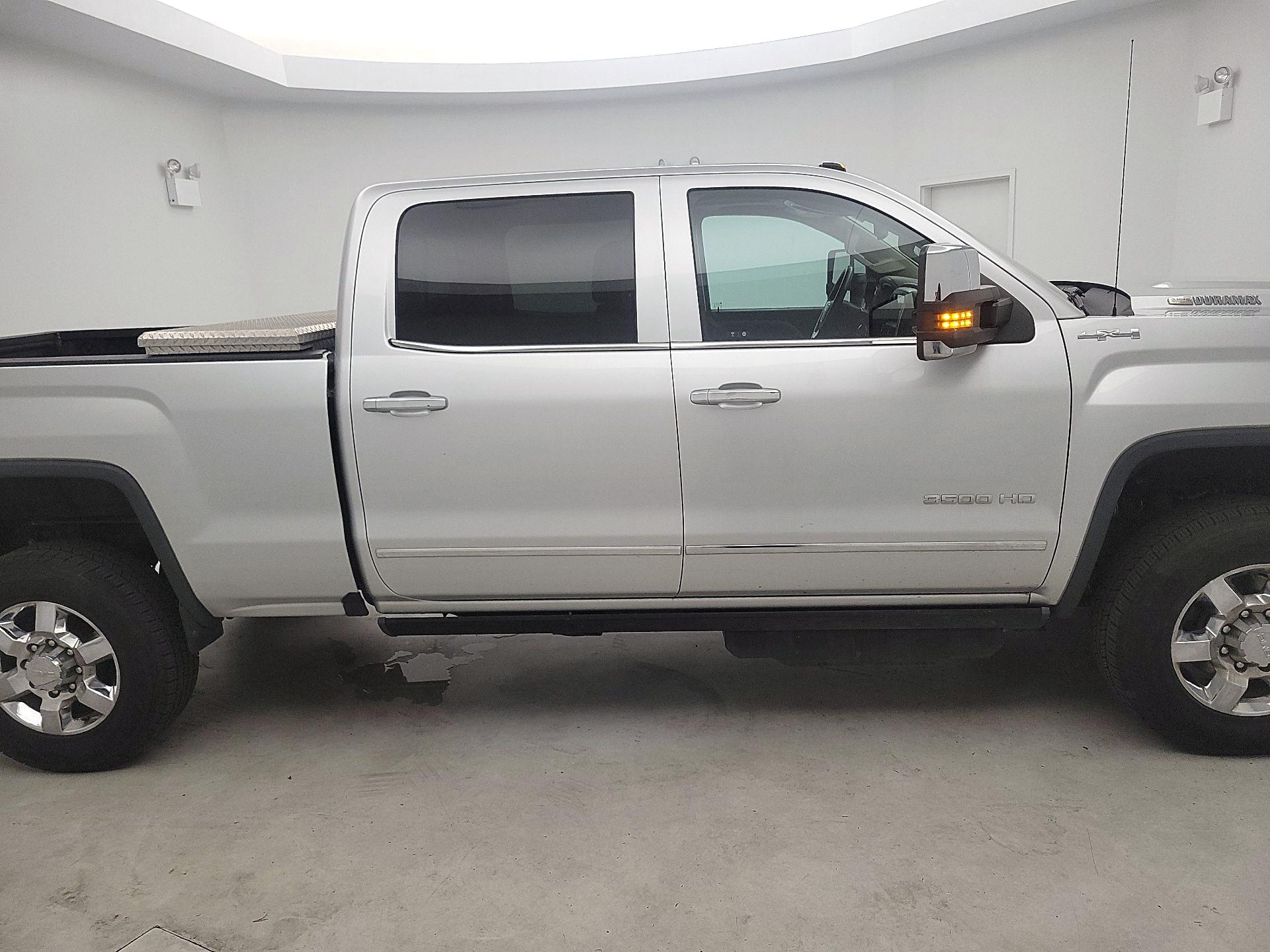 Thumbnail: 2019 GMC Sierra 3500 - 4