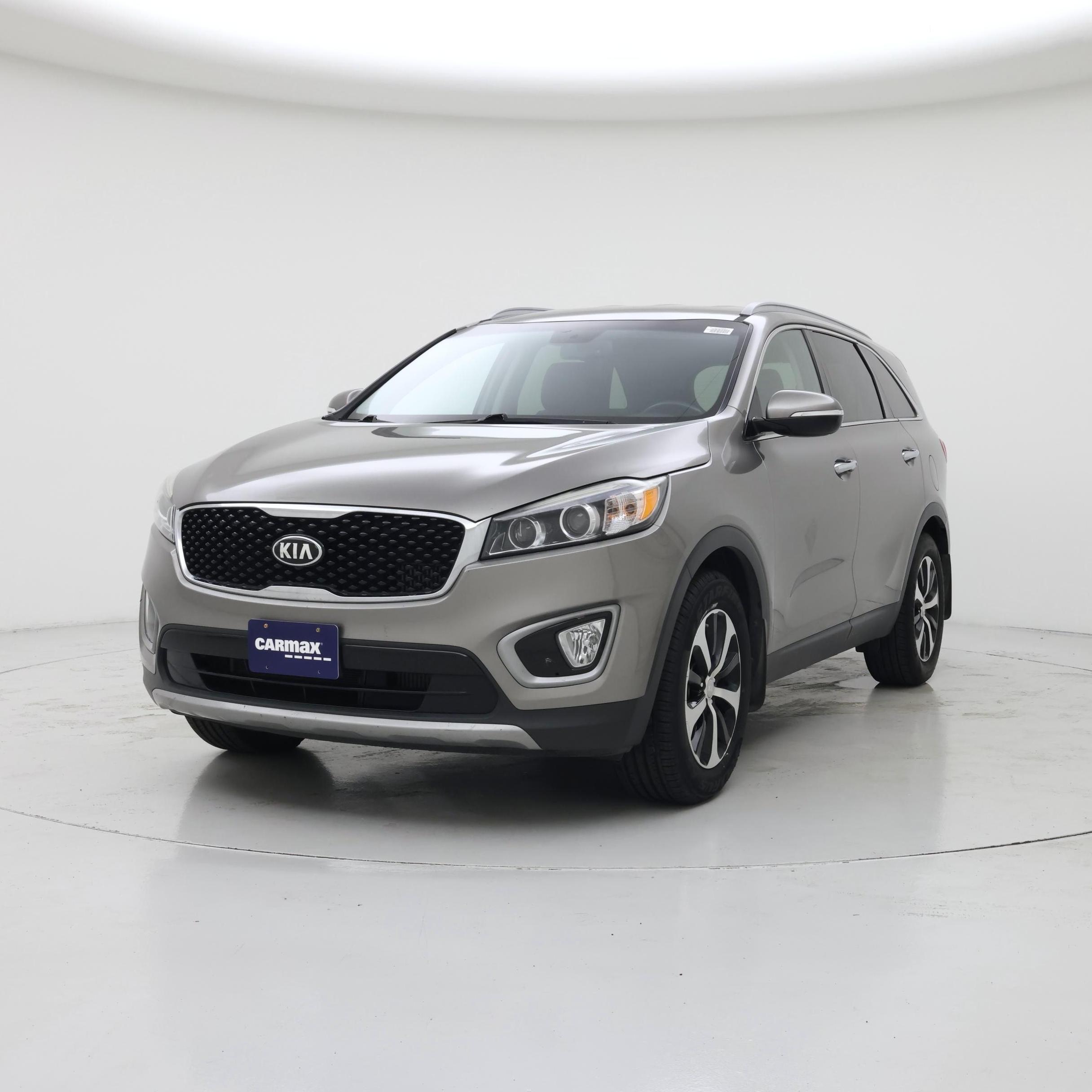 Thumbnail: 2016 Kia Sorento - 4