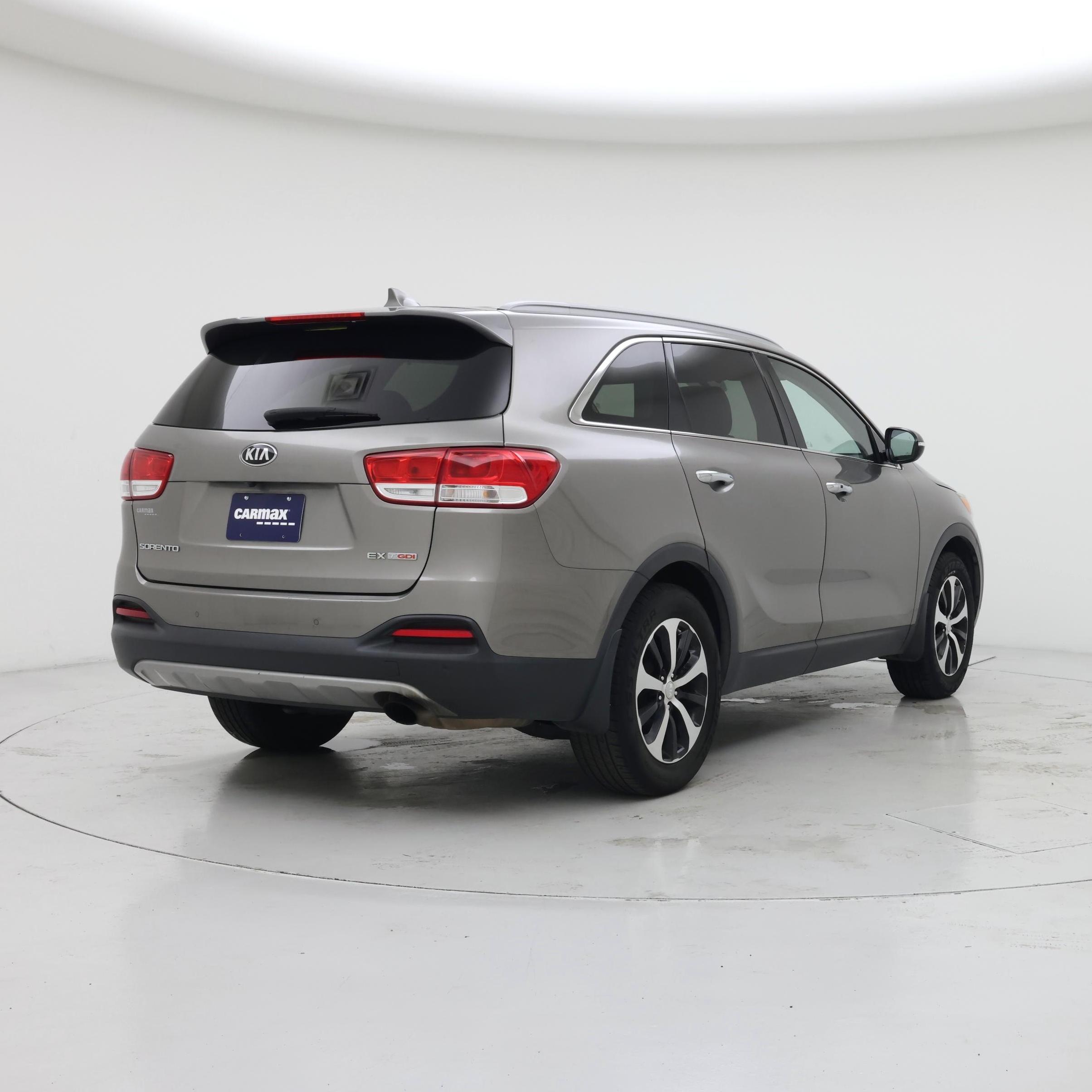 Thumbnail: 2016 Kia Sorento - 8