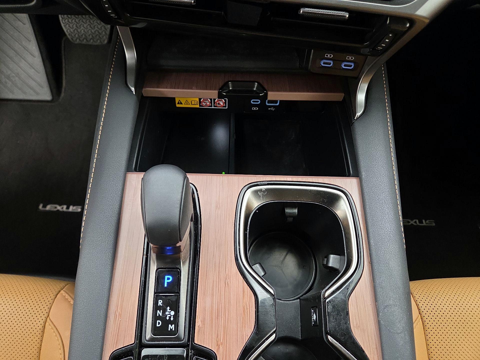 Thumbnail: 2023 Lexus RX - 17