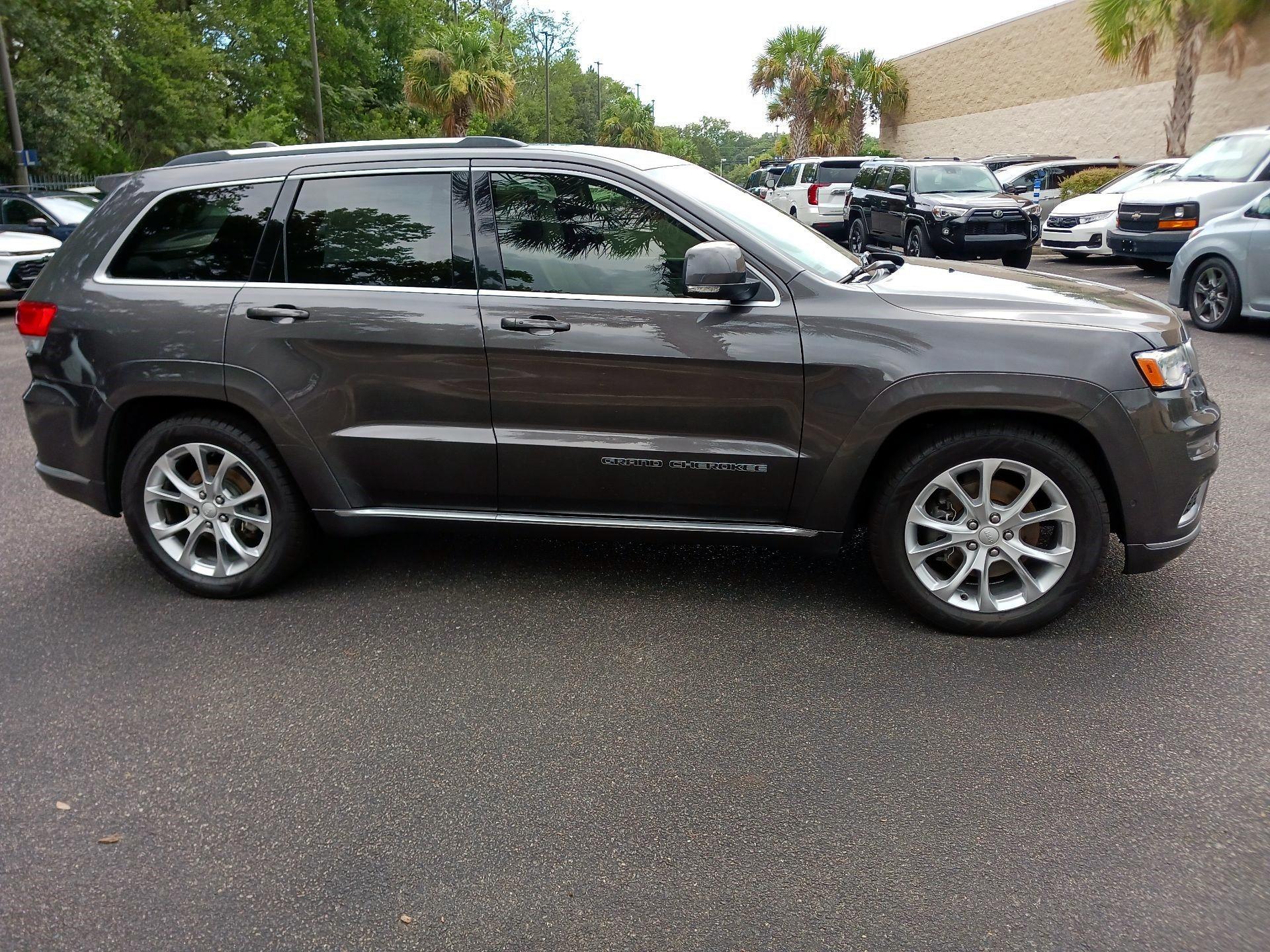 Thumbnail: 2019 Jeep Grand Cherokee - 4