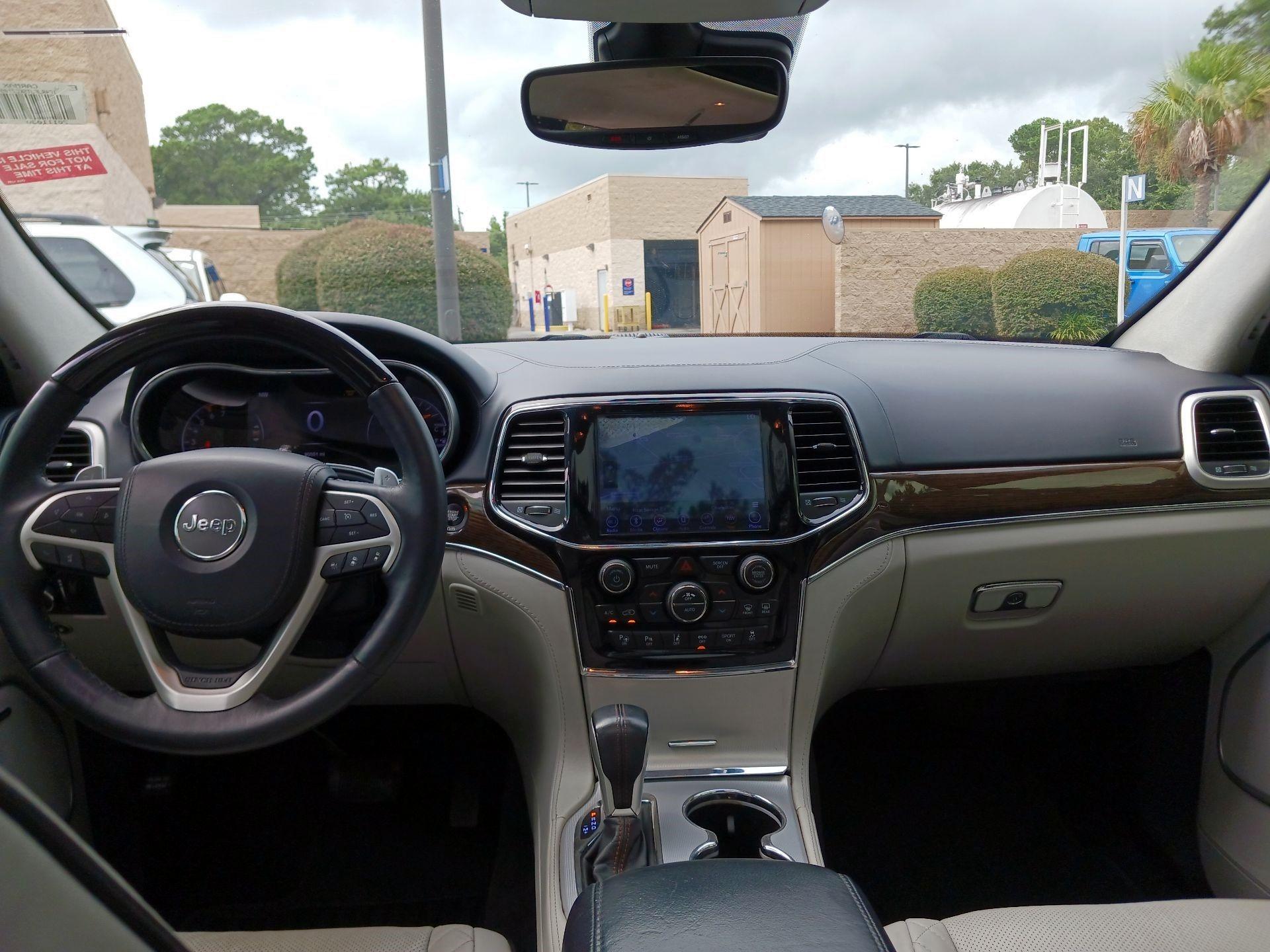 Thumbnail: 2019 Jeep Grand Cherokee - 8