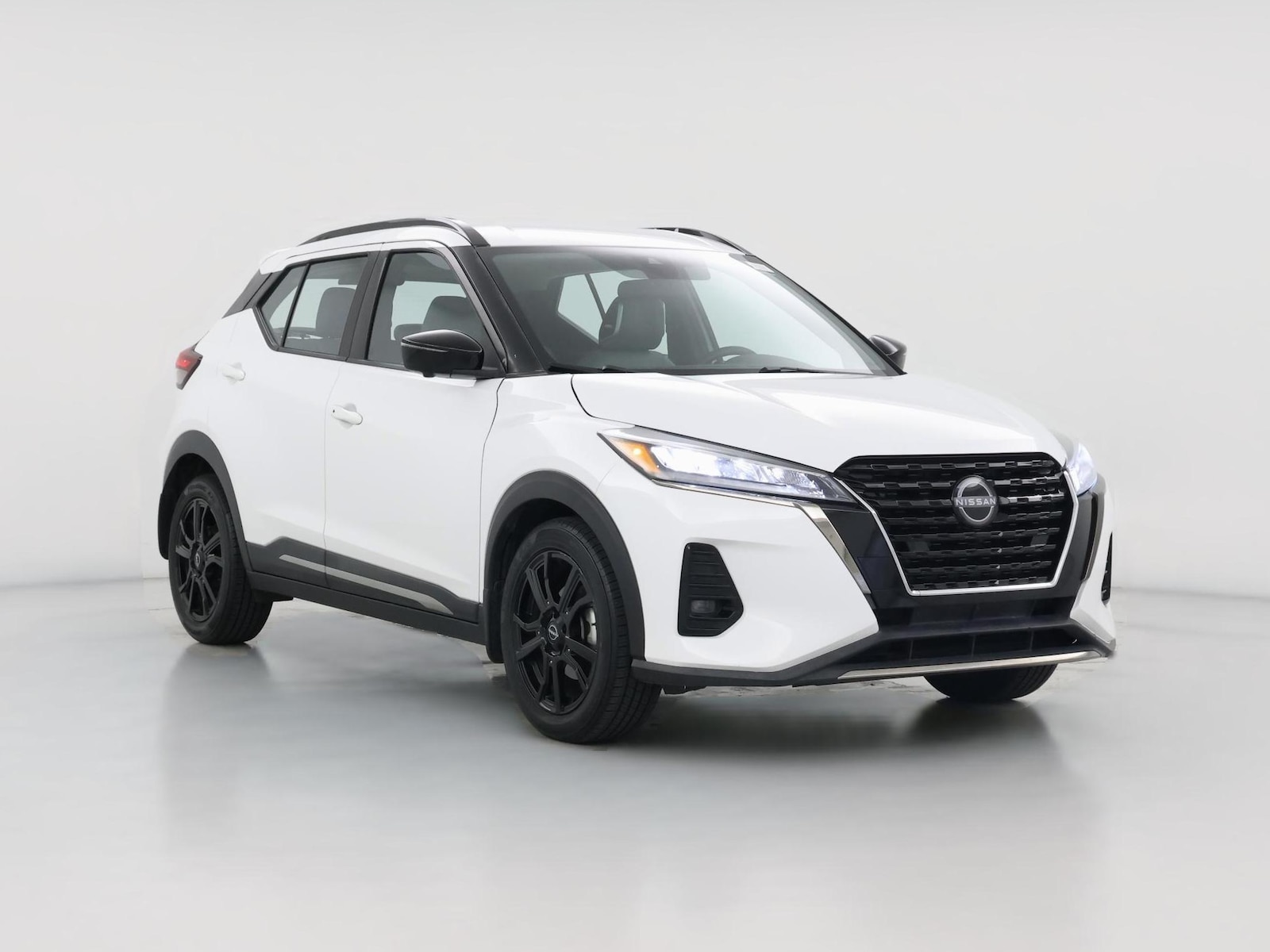 2023 Nissan Kicks