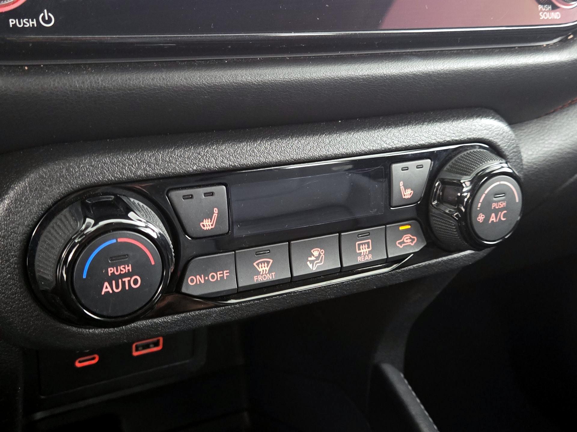 Thumbnail: 2023 Nissan Kicks - 16