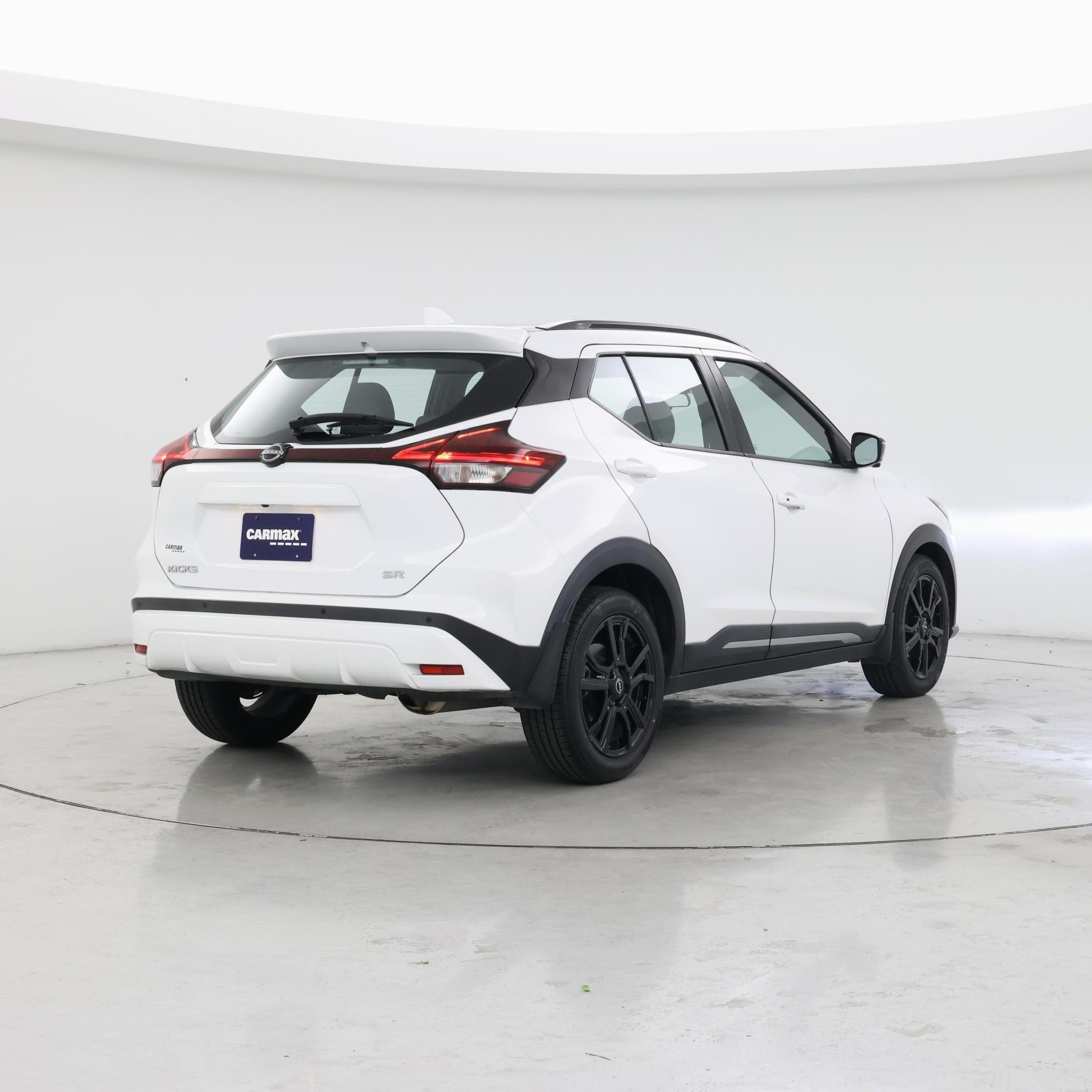 Thumbnail: 2023 Nissan Kicks - 8