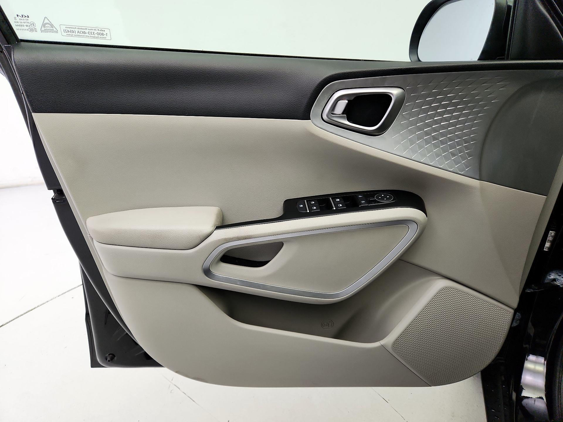Thumbnail: 2024 Kia Soul - 12