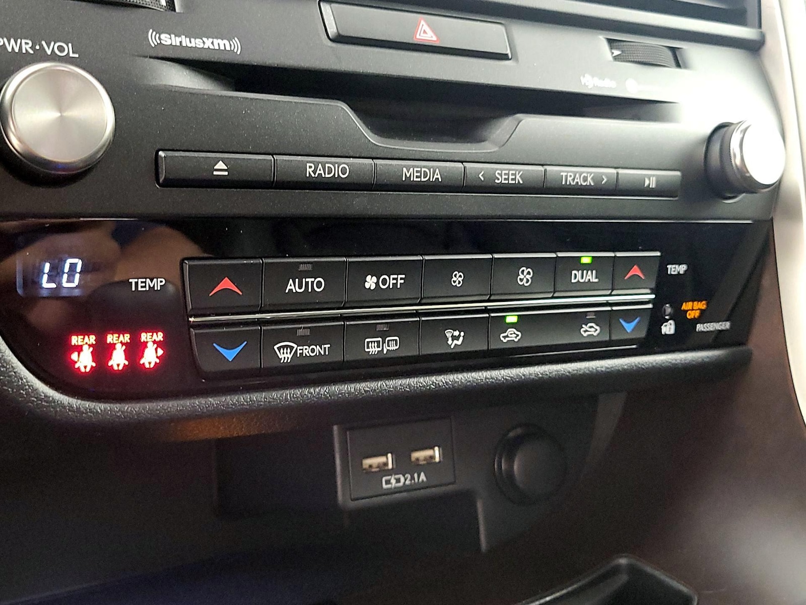 2022 Lexus RX 350 - Photo 17