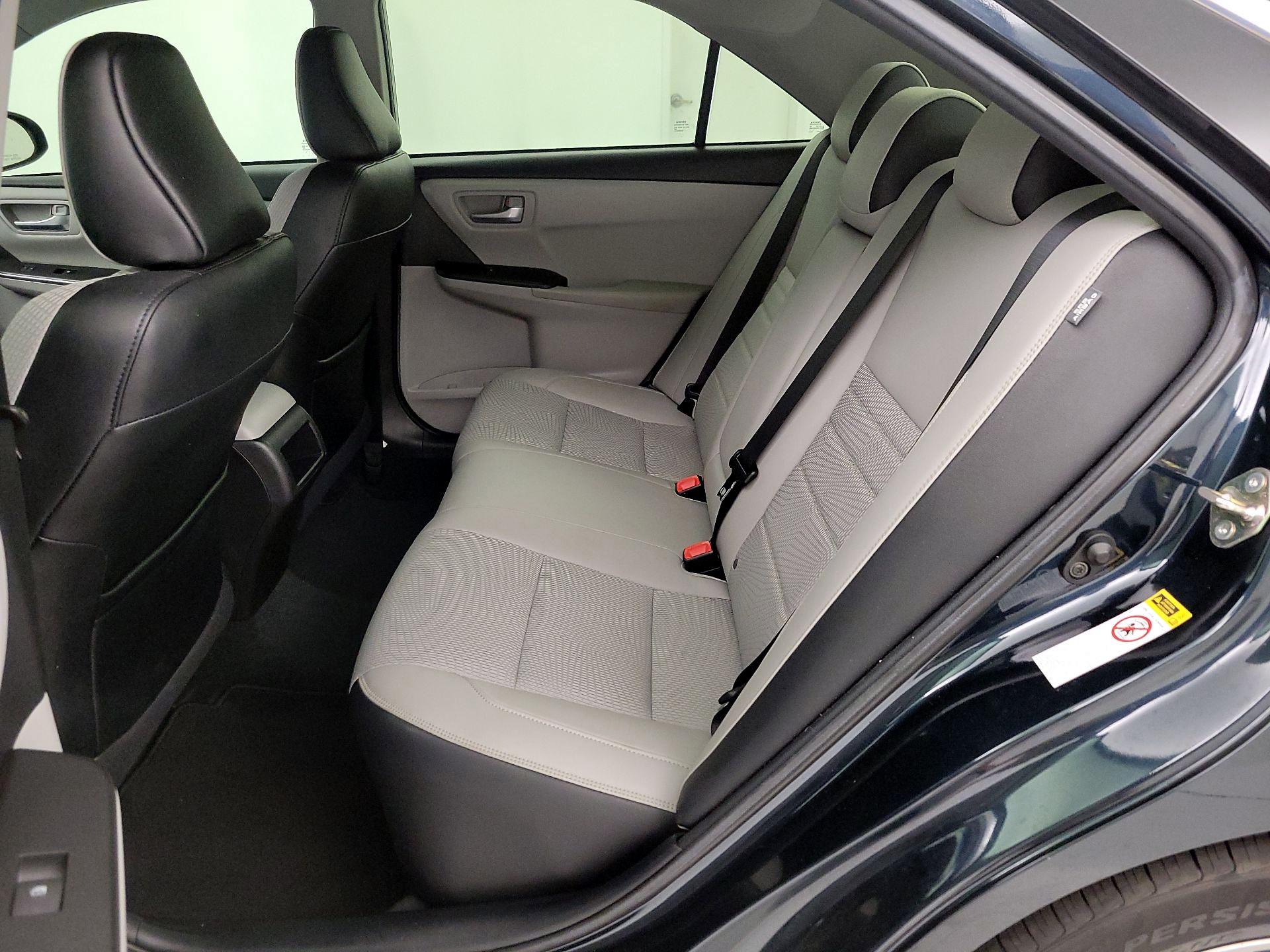Thumbnail: 2016 Toyota Camry - 19