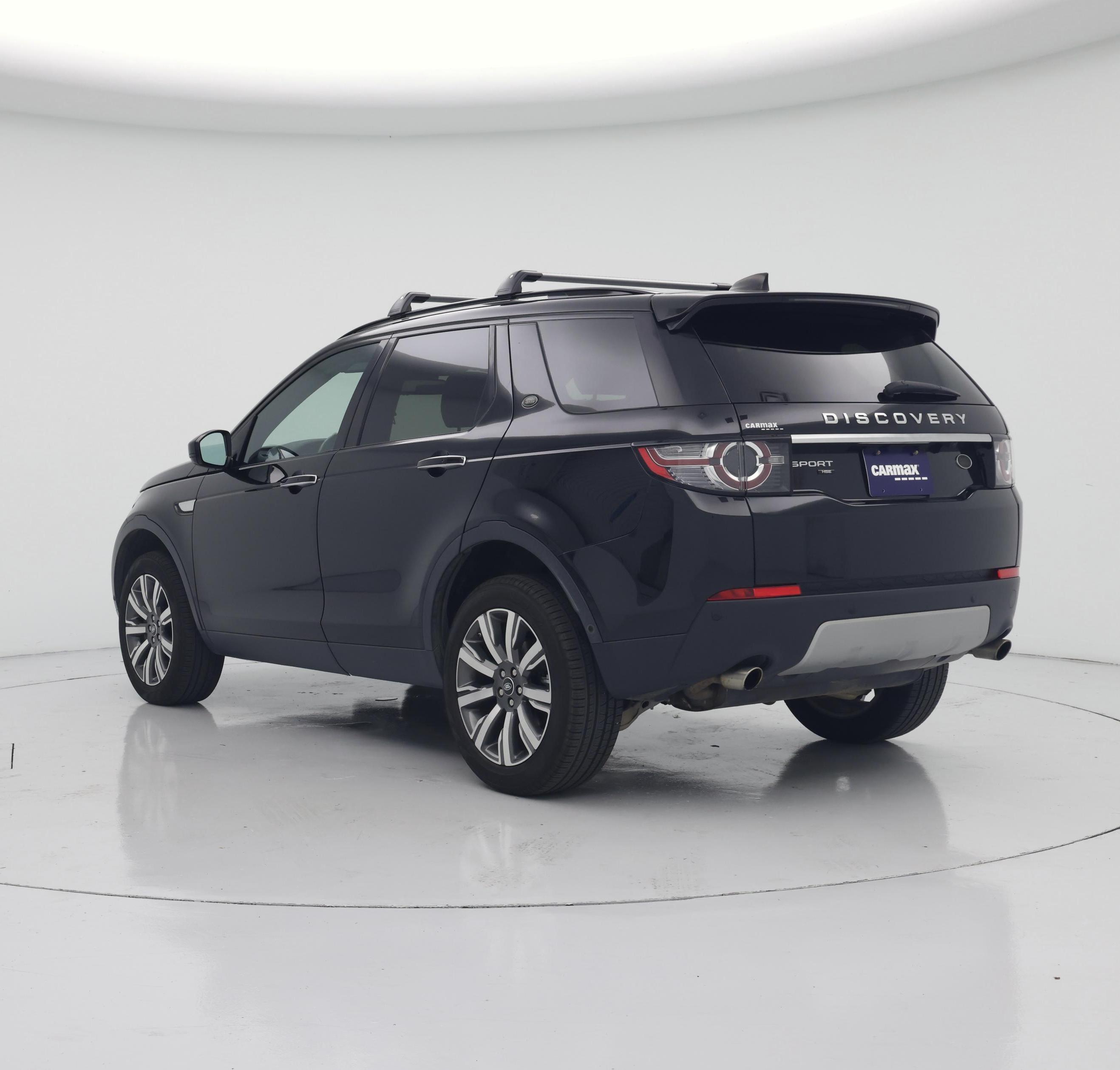 Thumbnail: 2017 Land Rover Discovery Sport - 2