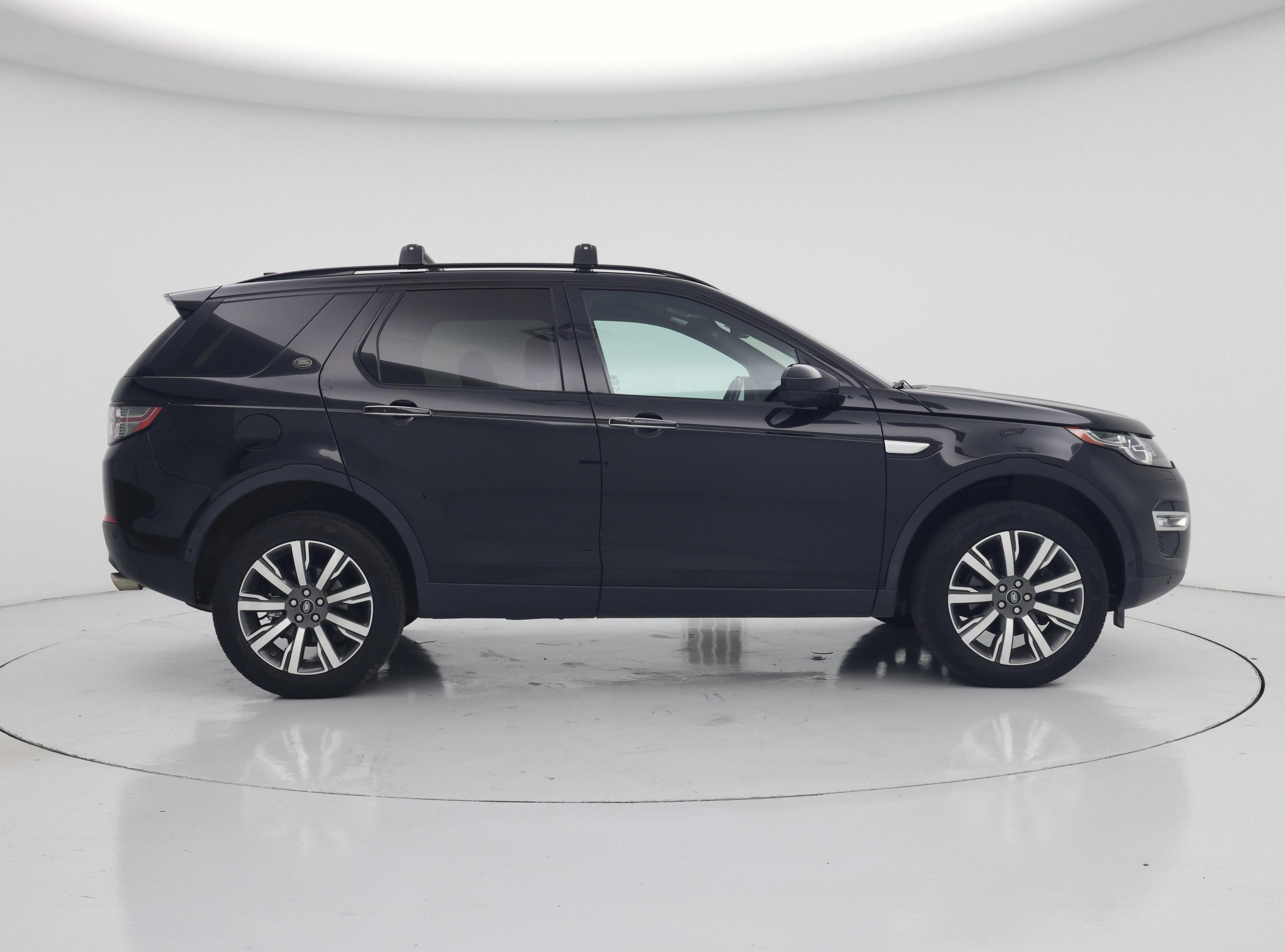 Thumbnail: 2017 Land Rover Discovery Sport - 7