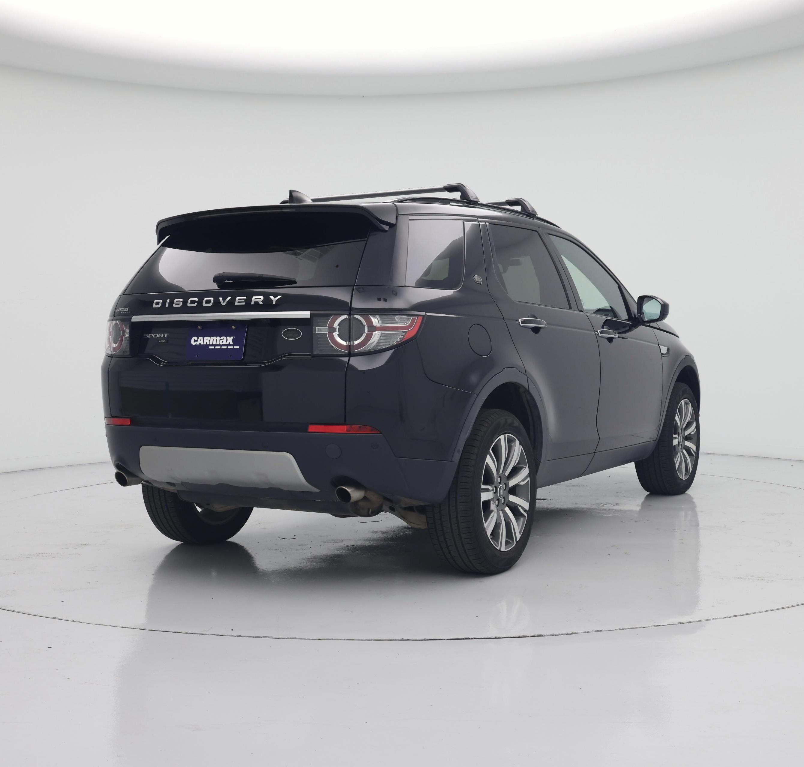 Thumbnail: 2017 Land Rover Discovery Sport - 8