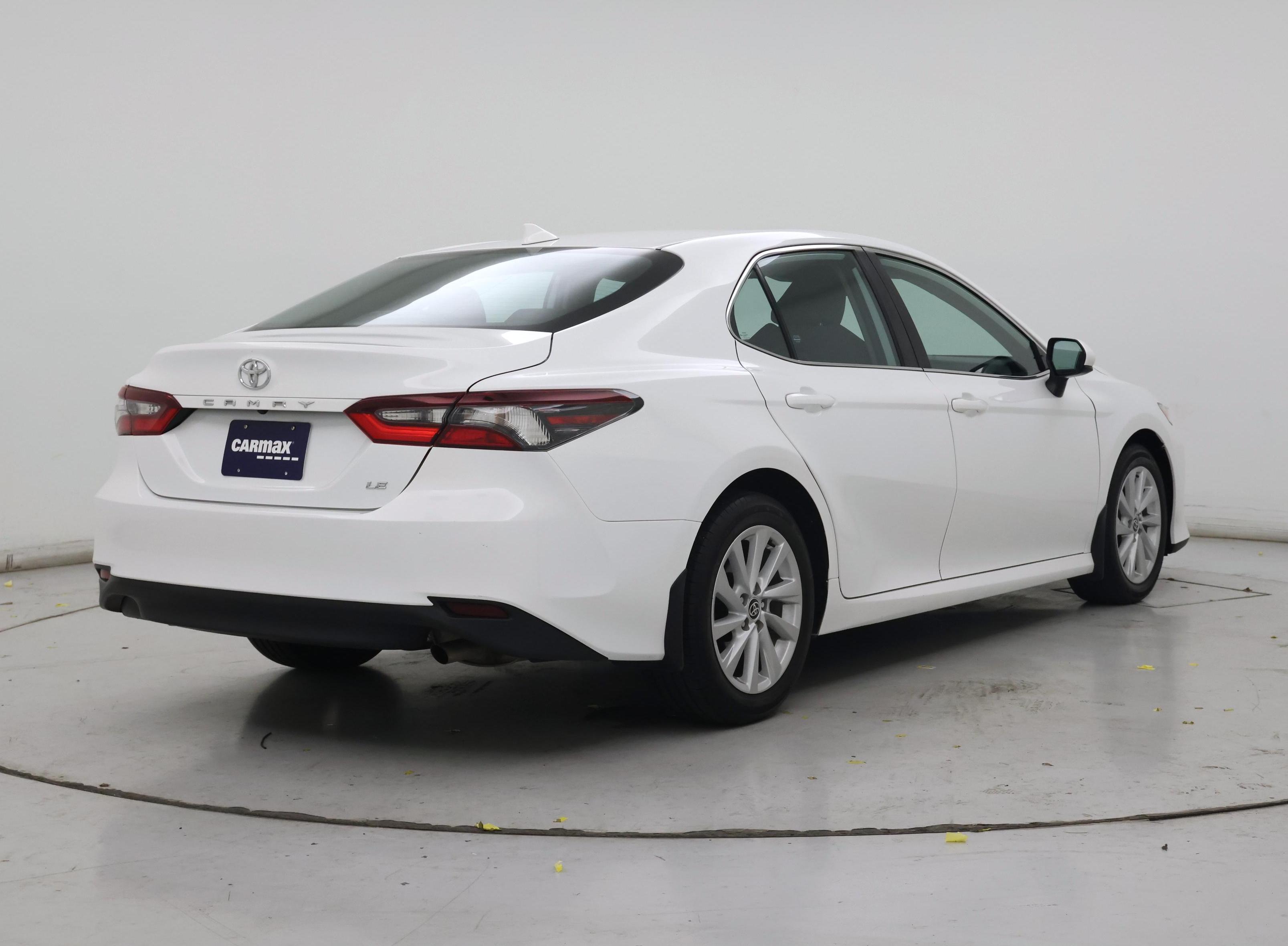 Thumbnail: 2022 Toyota Camry - 8