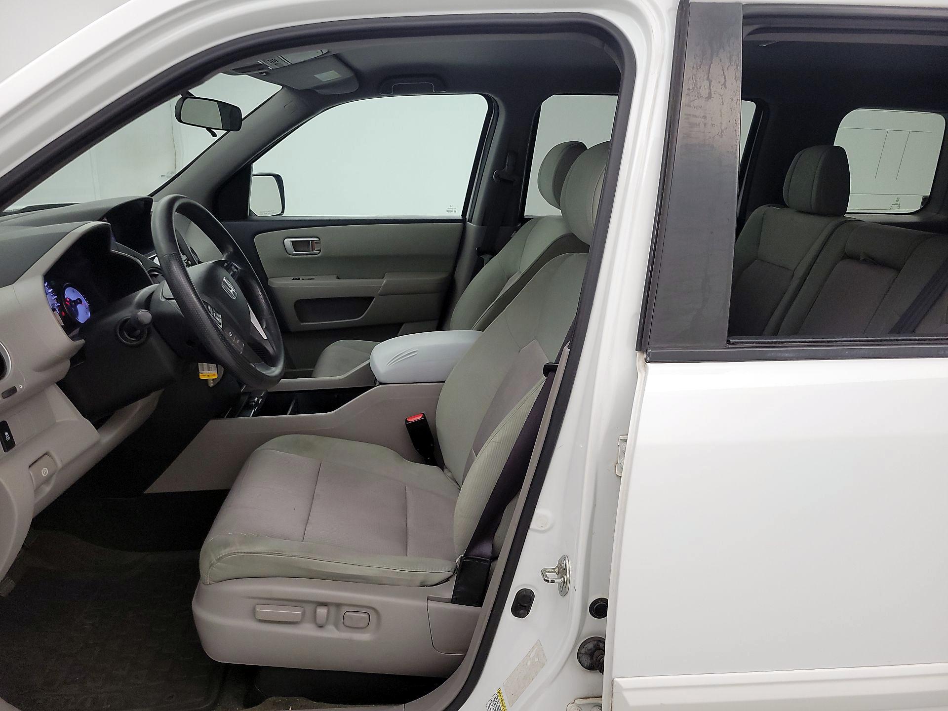 Thumbnail: 2015 Honda Pilot - 11