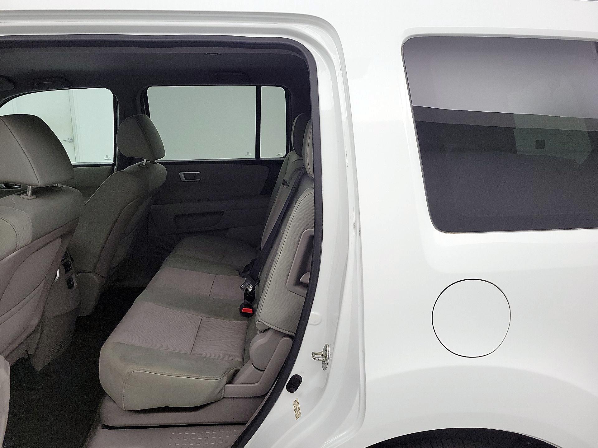 Thumbnail: 2015 Honda Pilot - 19