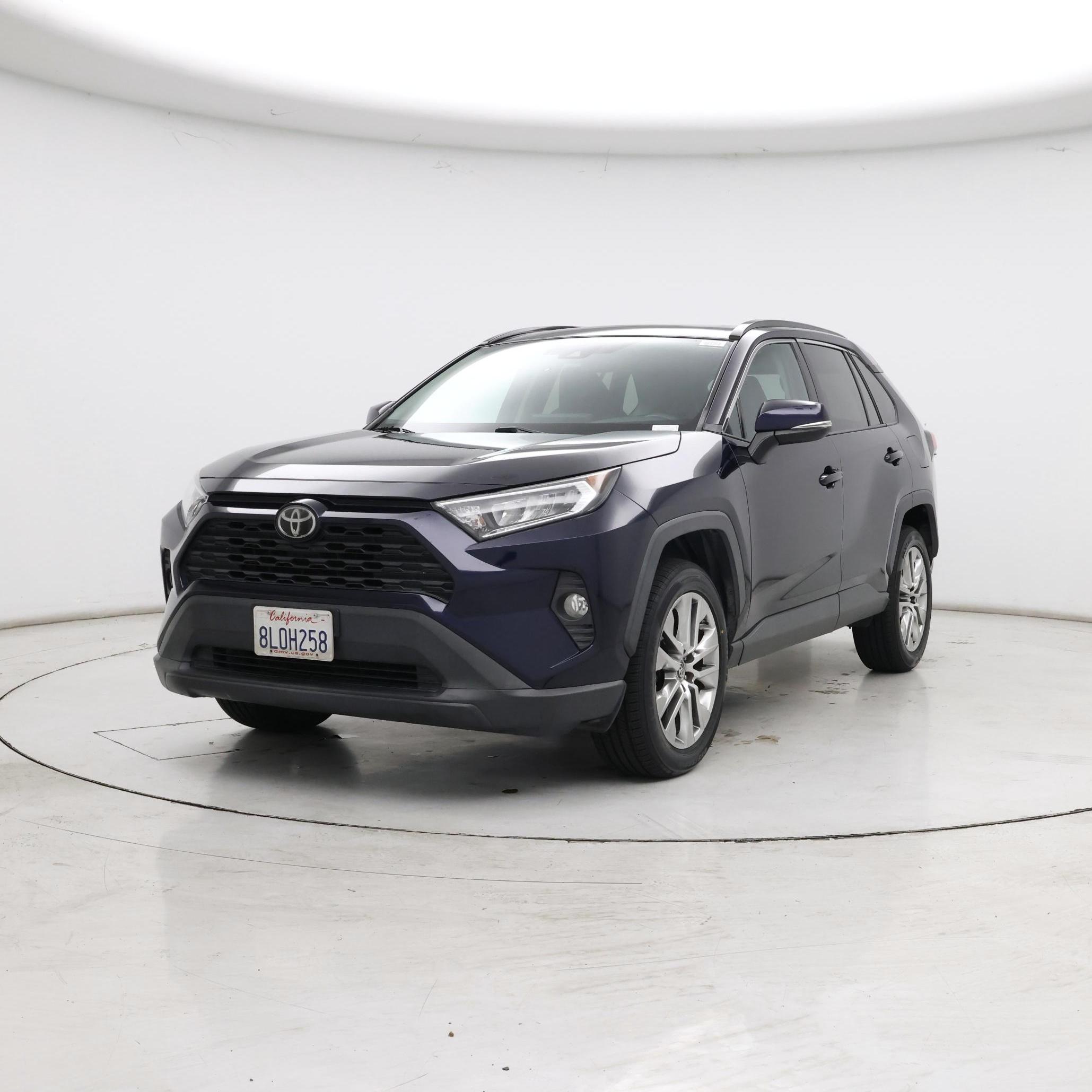 Thumbnail: 2019 Toyota RAV4 - 4