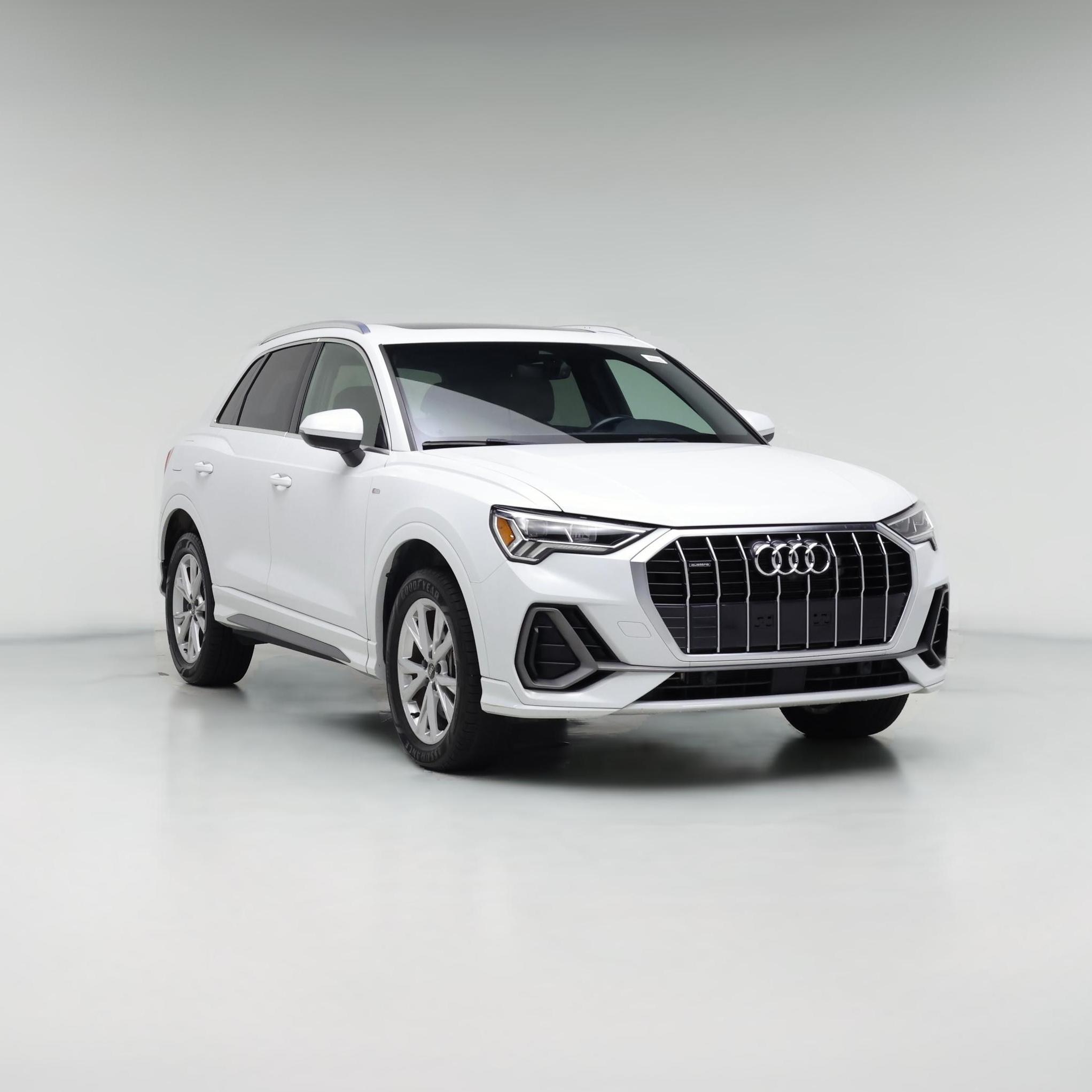 Thumbnail: 2022 Audi Q3 - 1