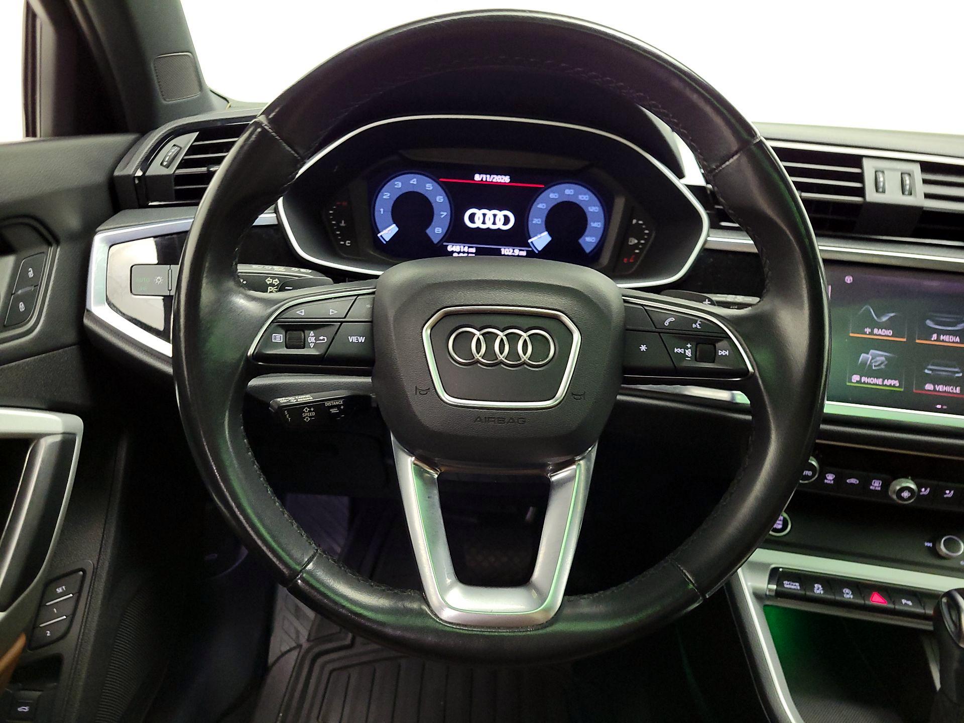 Thumbnail: 2022 Audi Q3 - 10